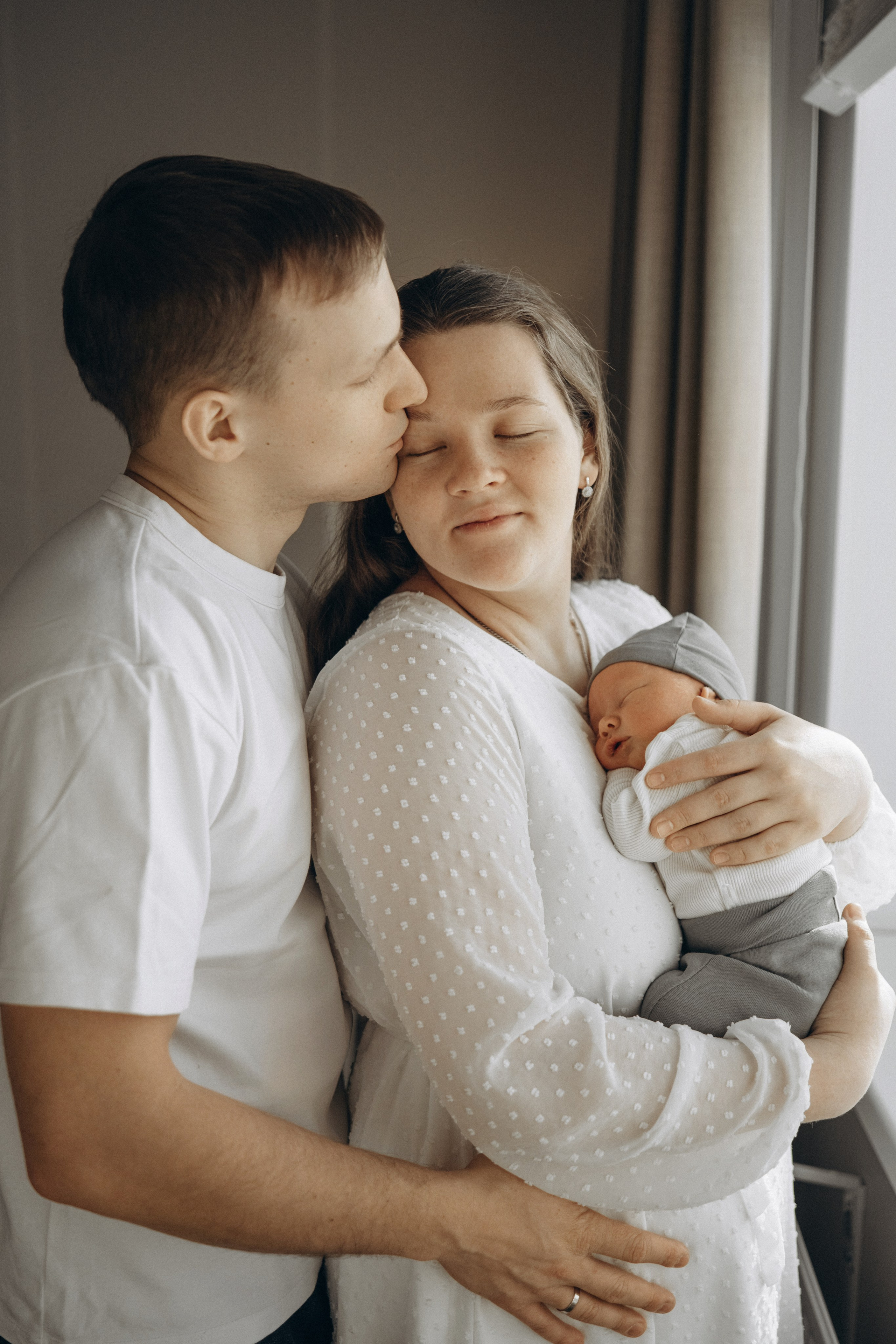 Выписка Тони, Саши и Гаврюши. Семейный и детский фотограф в Санкт-Петербурге
