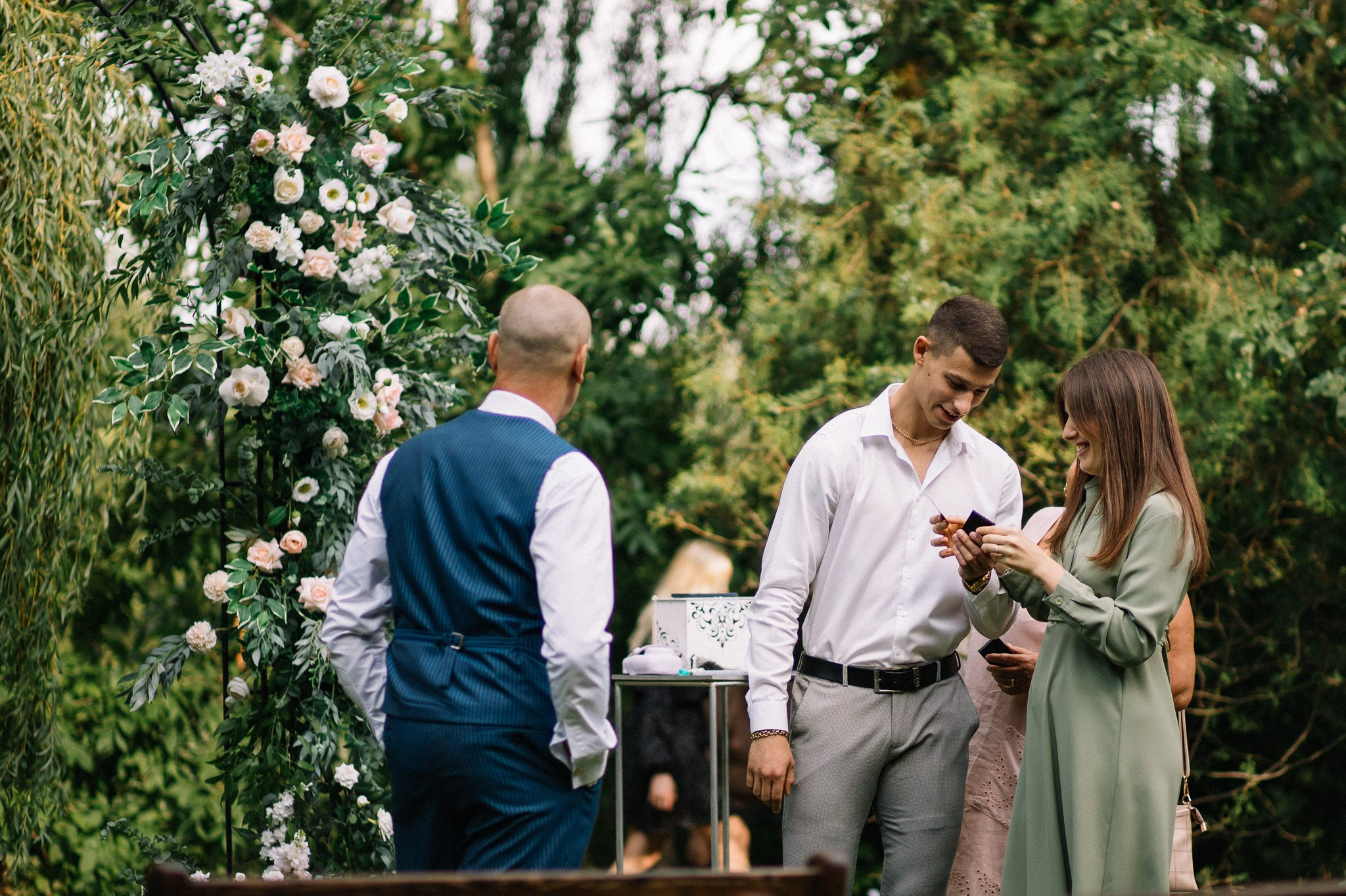 Любовь в ландшафтах: свадебная фотосессия на природе. Семейный и свадебный фотограф Ростове-на-Дону