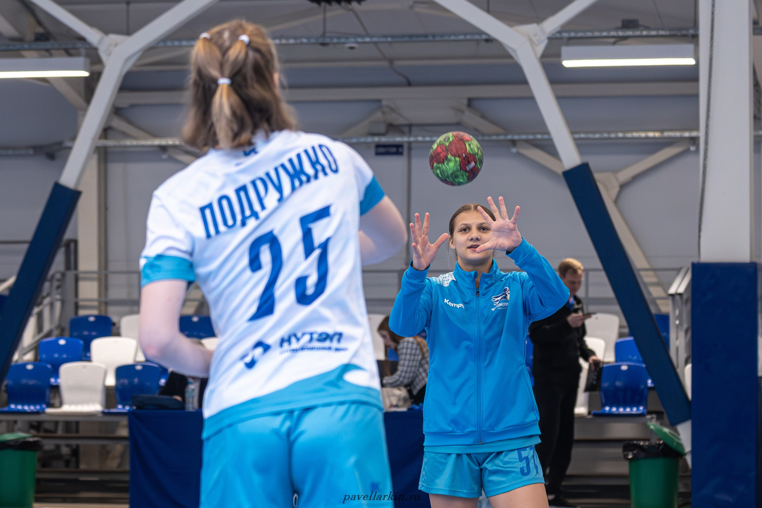 Гандбол. Черноморочка-2 — Университет-2. Спортивный фотограф, фотожурналист Павел Ларькин