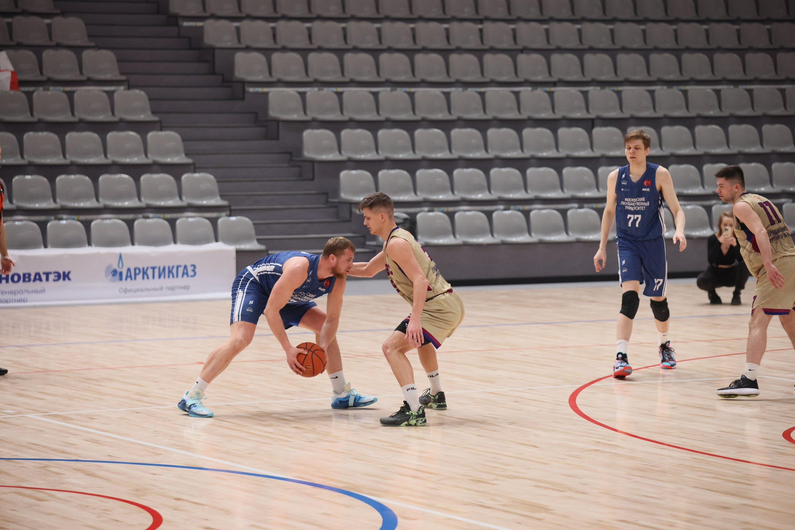 Баскетбол ТулГу VS МГУ. Фотограф в Туле Крупский АнДРей. Фотостудия «КАДР71» в Туле