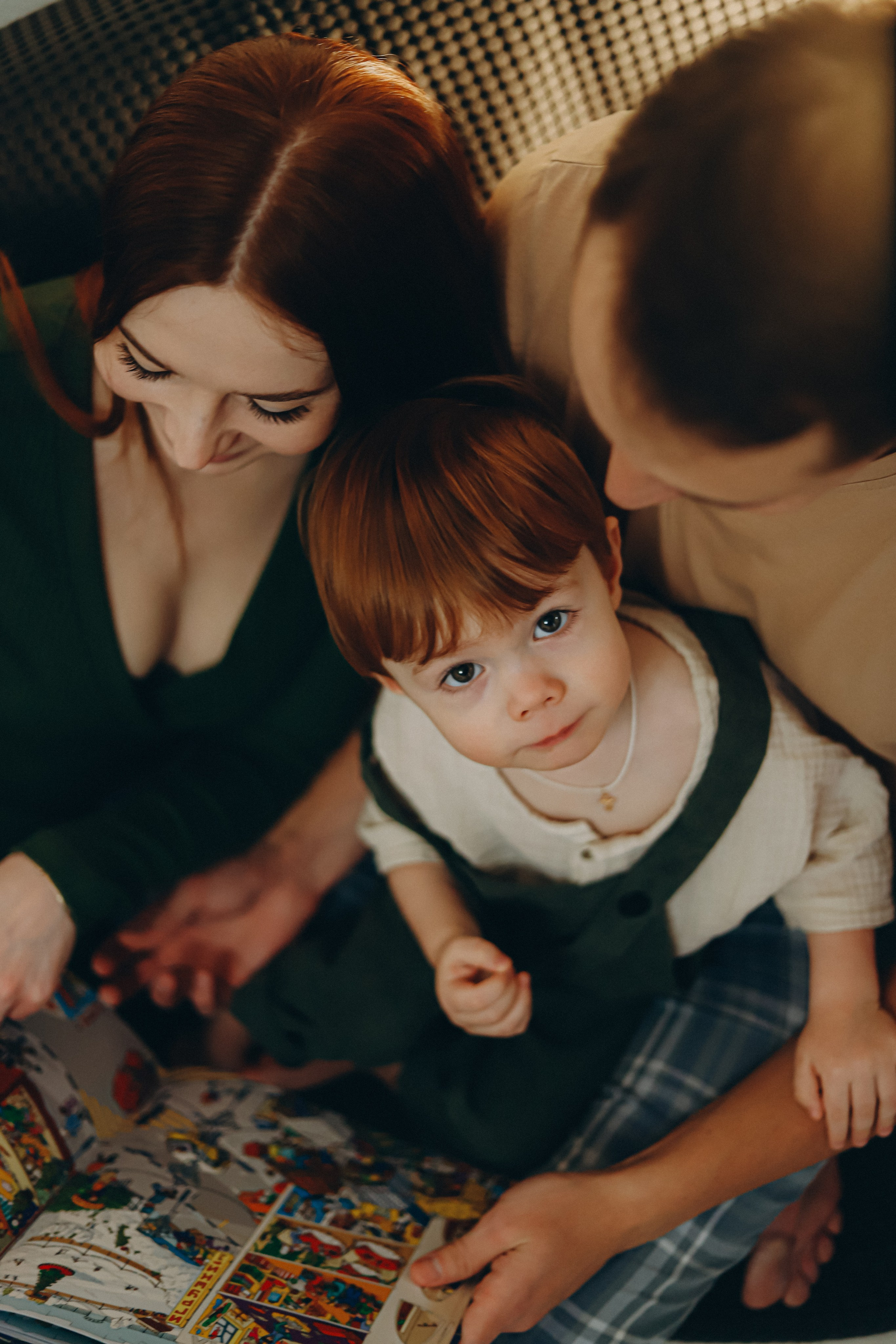 Домашняя новогодняя история. Алексей+Ксения+Дима. Услуги