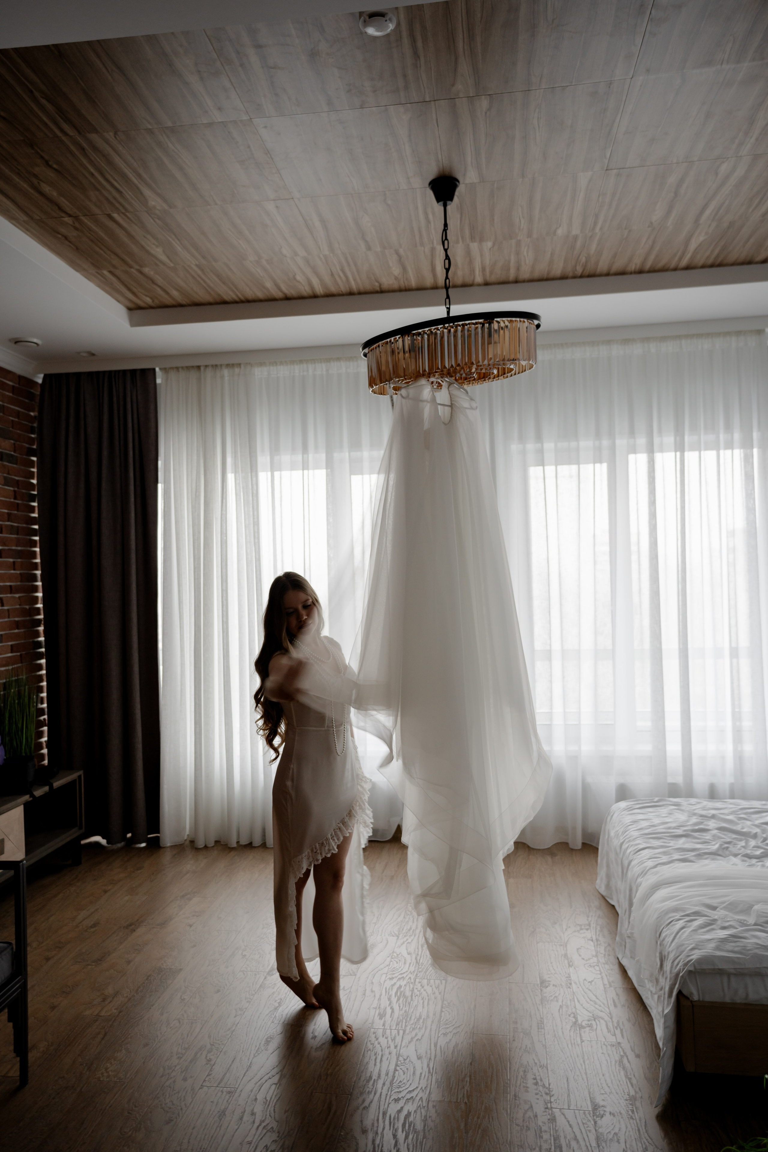 СВАДЕБНАЯ СЬЕМКА СБОРОВ В ОТЕЛЕ И ВЫЕЗД НА ЦЕРЕМОНИЮ (СНЯТО В СИБИРЕ В НИЖНЕВАРТОВСКЕ). Профессиональный фотограф, Санкт-Петербург — Виктория Богомолова