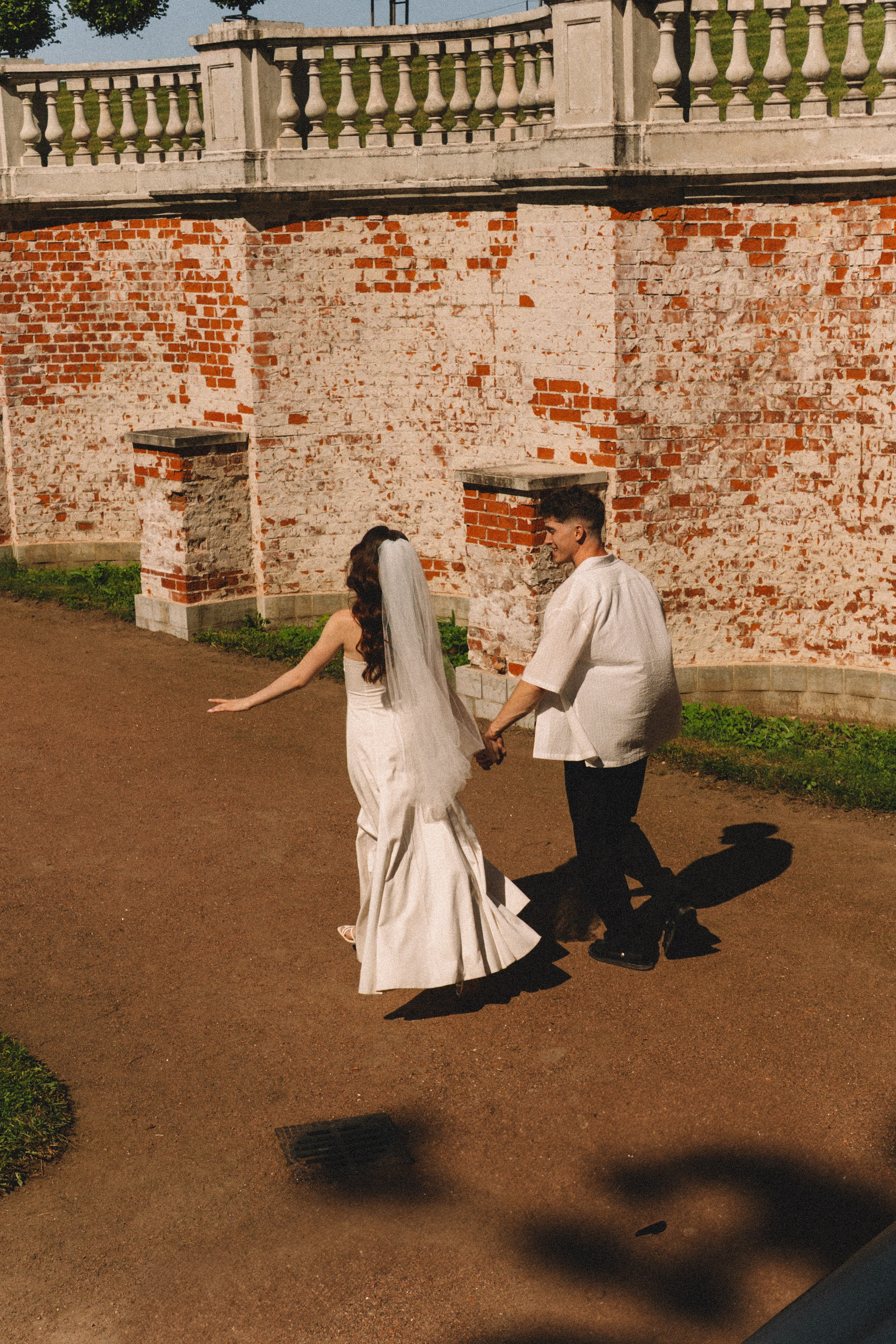 СВАДЕБНАЯ СЬЕМКА В ПЕТЕРГОФЕ И СЬЕМКА РЕПОРТАЖА В ЗАГСЕ ПЕТЕРГОФА. Профессиональный фотограф, Санкт-Петербург — Виктория Богомолова
