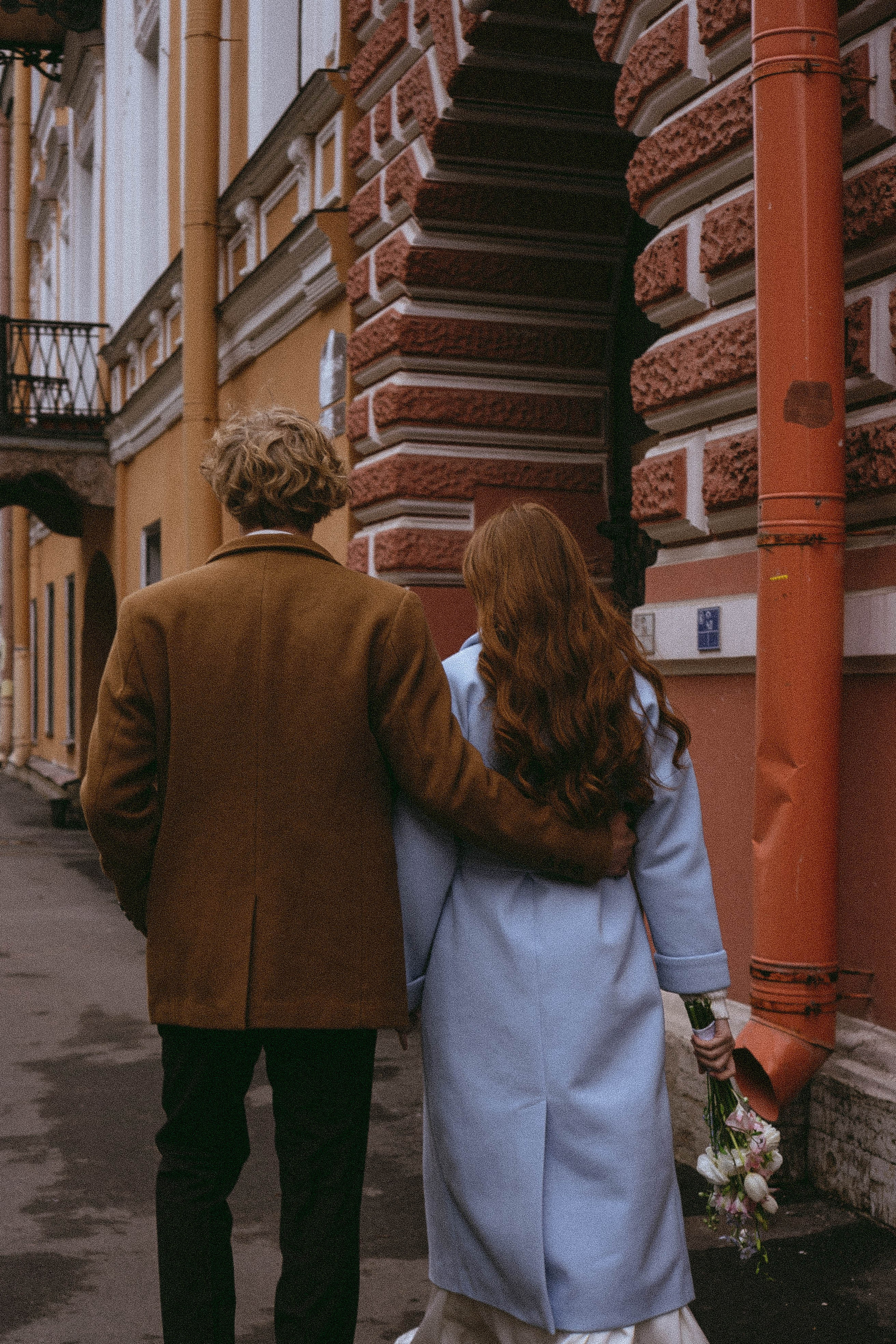 СВАДЕБНАЯ ПРОГУЛКА ПО ПЕТРОГРАДКЕ ВЕСНОЙ (ФОТОСЕССИИЯ ПАРЫ СВАДЕБНАЯ). Профессиональный фотограф, Санкт-Петербург — Виктория Богомолова