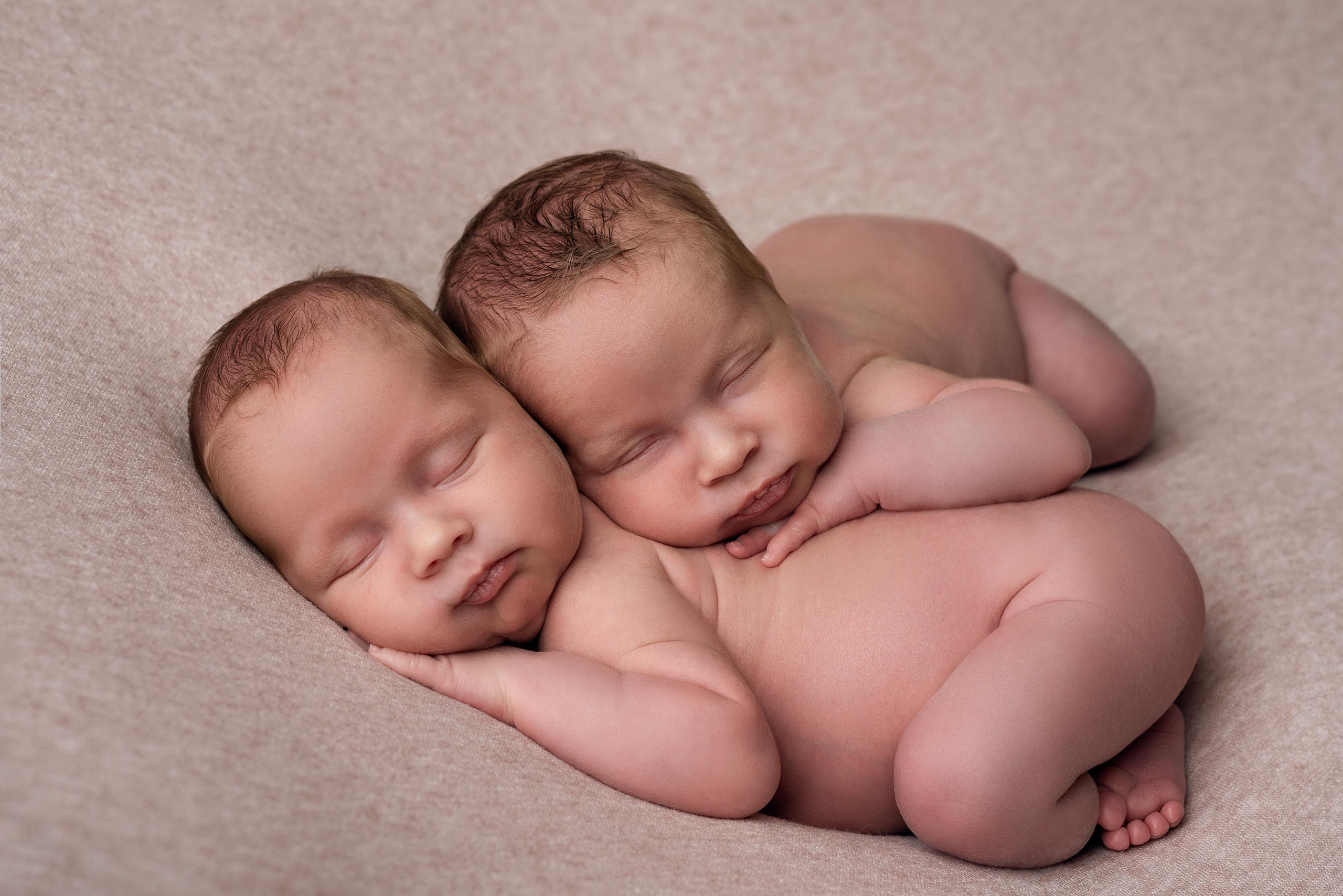 Фотограф новорожденных в городе Екатеринбург, Дегтярск, Ревда newborn. Фотограф новорожденных в Екатеринбурге Анастасия Карманова