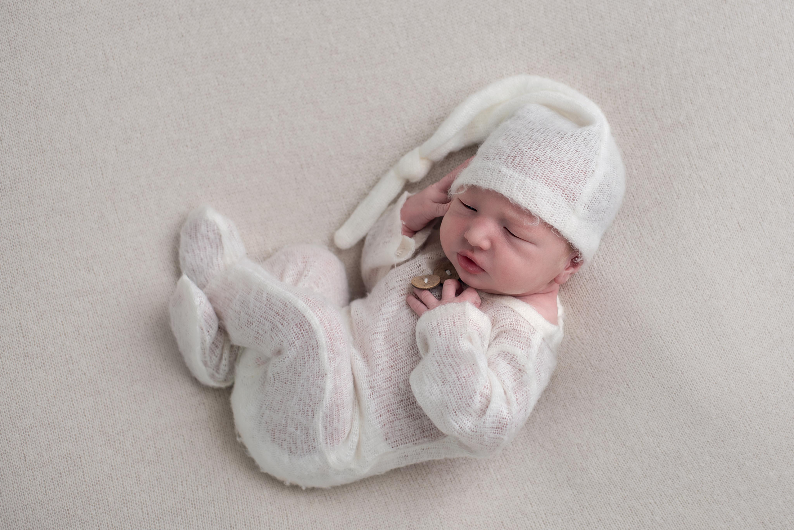 Фотограф новорожденных в городе Екатеринбург, Дегтярск, Ревда newborn. Фотограф новорожденных в Екатеринбурге Анастасия Карманова