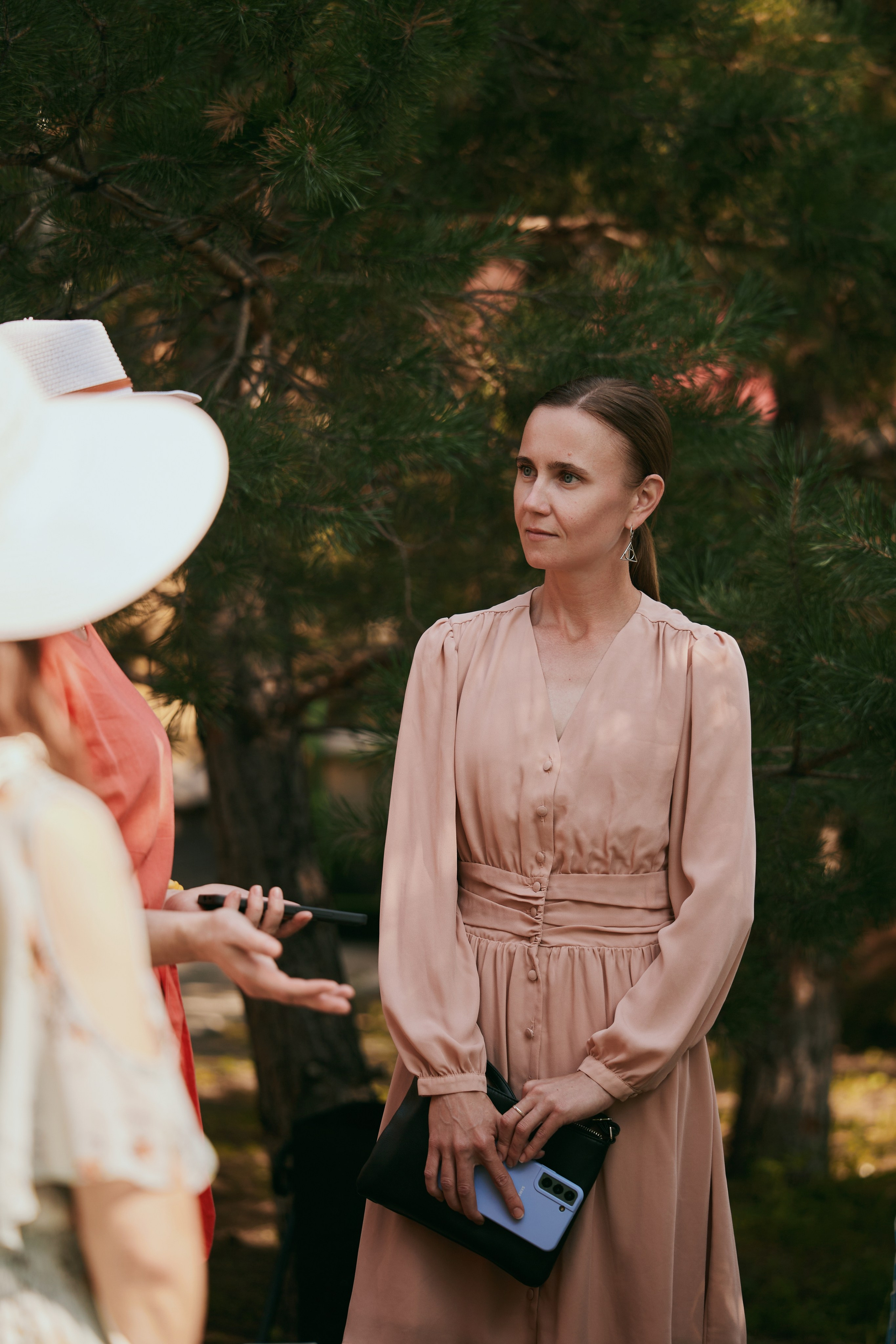 Завтрак в шляпках. Фотограф и видеограф в Кургане Леонид Корнильев