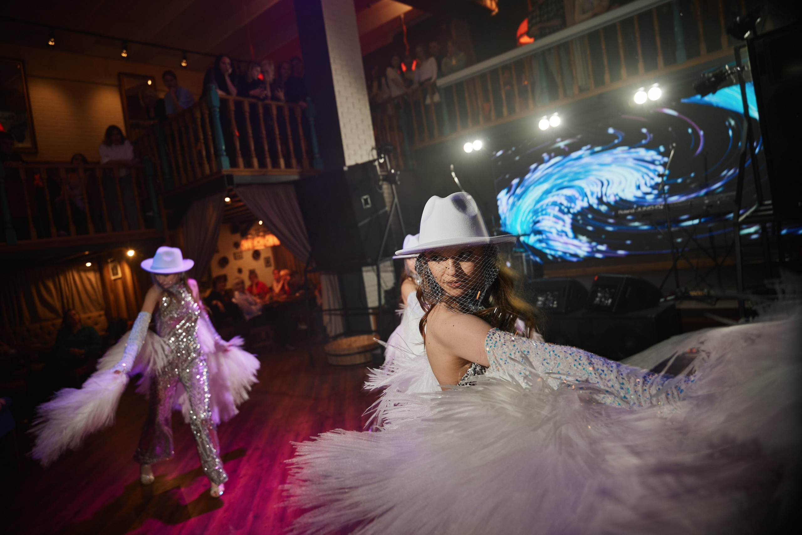 Арт-вечеринка 2026. Фотограф и видеограф в Кургане Леонид Корнильев