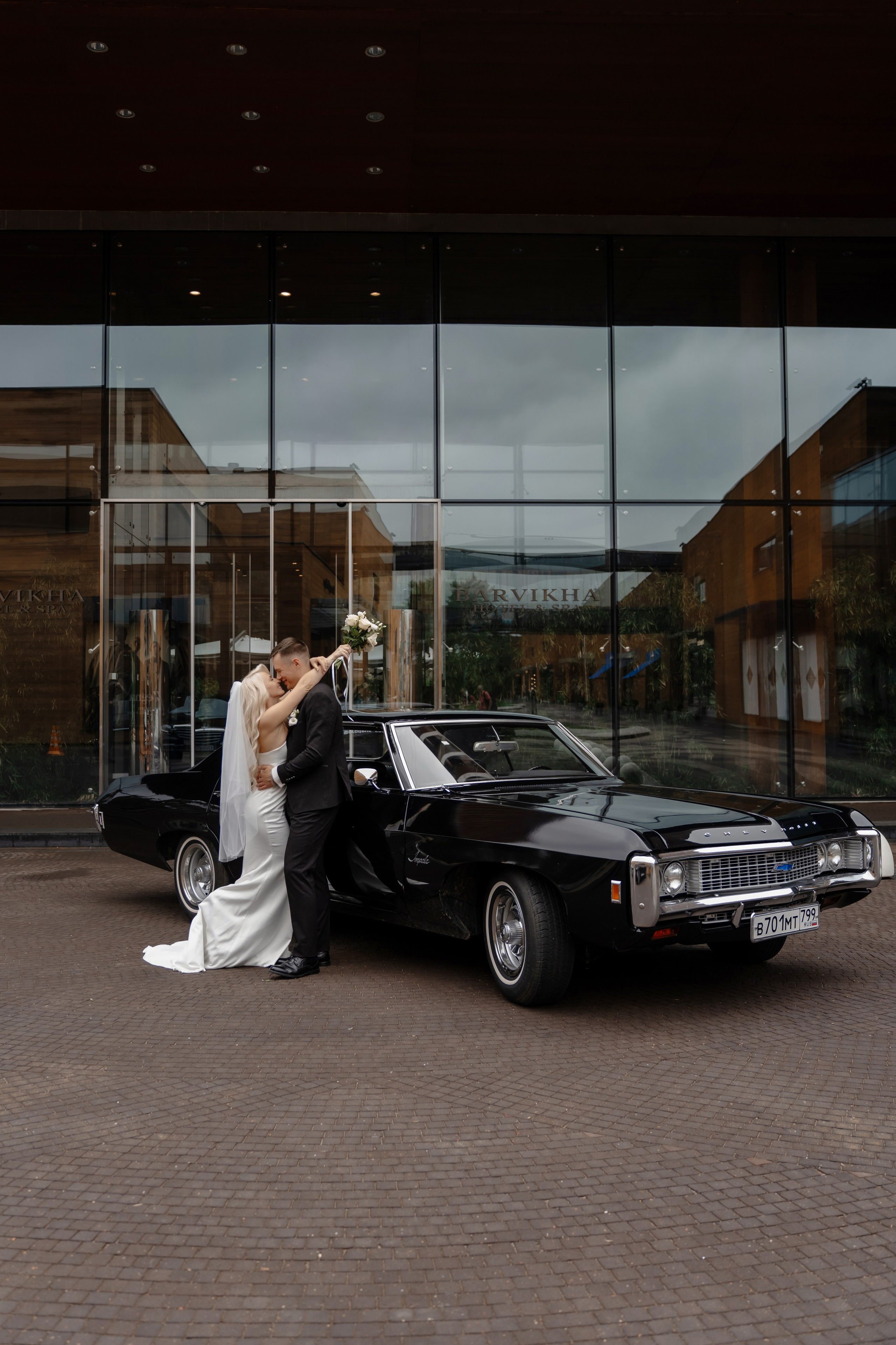 Свадебная фотосессия в Barvikha Luxury Village. Свадебный и семейный фотограф в Москве Светлана Зоткина