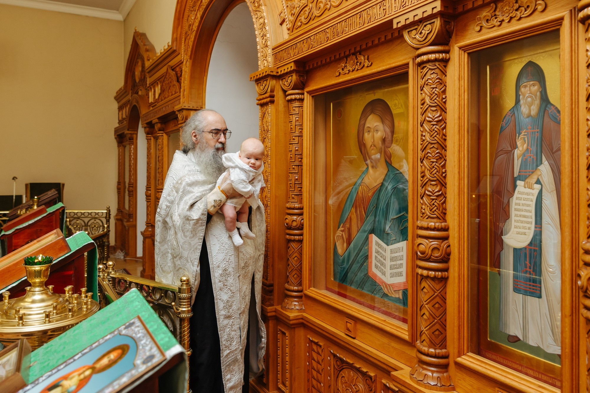 фотограф на крещение санкт петербург, справка о беседе перед крещением, сколько стоит крещение спб, лучшие храмы для крещения, крещение ребенка в спб цены, пушкин церковь узнать про крестины что нужно, что нельзя делать перед крещением, лучшие храмы для крещения, санкт петербург фотограф, крестить без крестных, всего один крестный, имя для крещения малыша