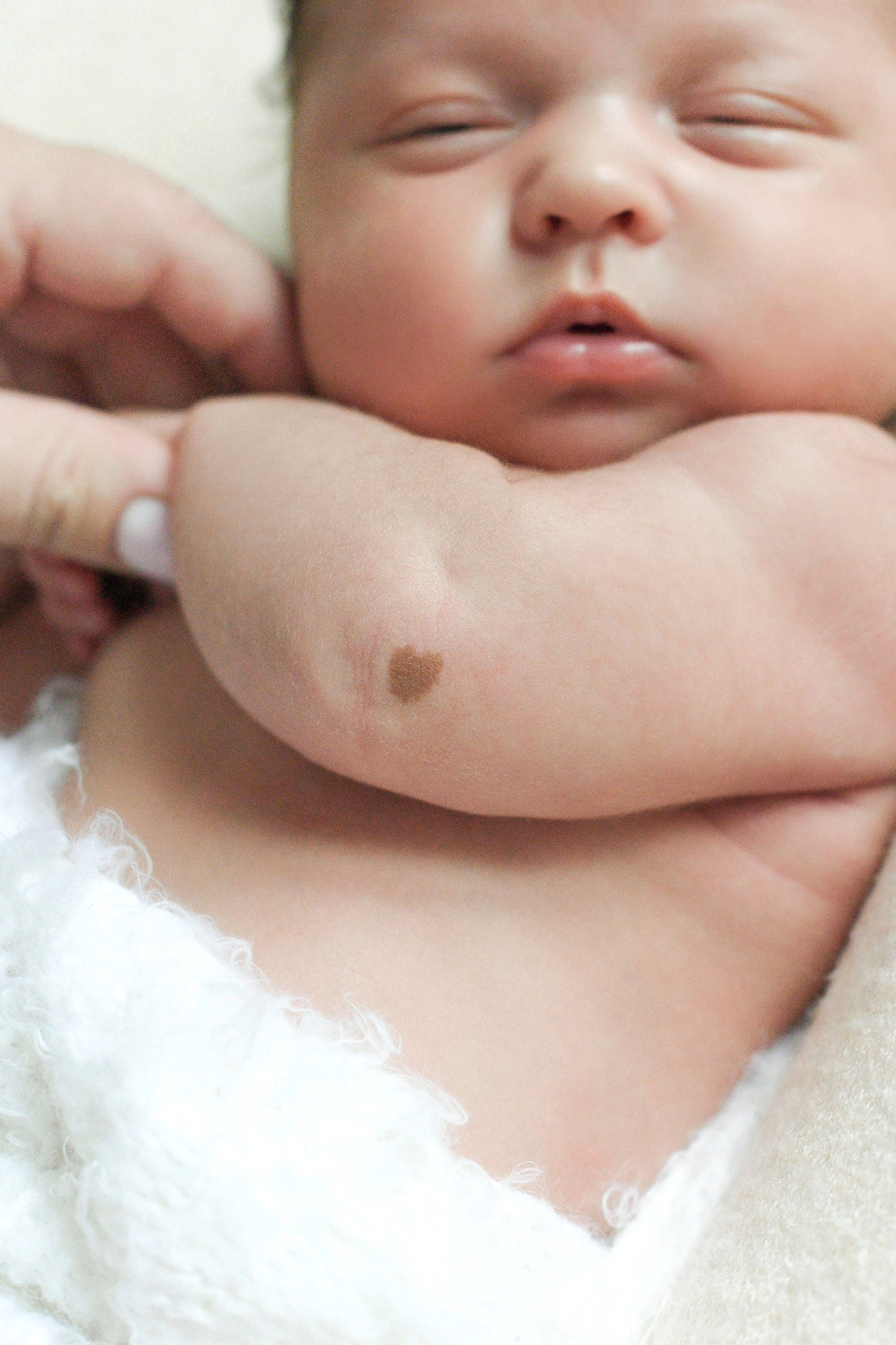 Новорожденные. Фотограф новорожденных Магнитогорск