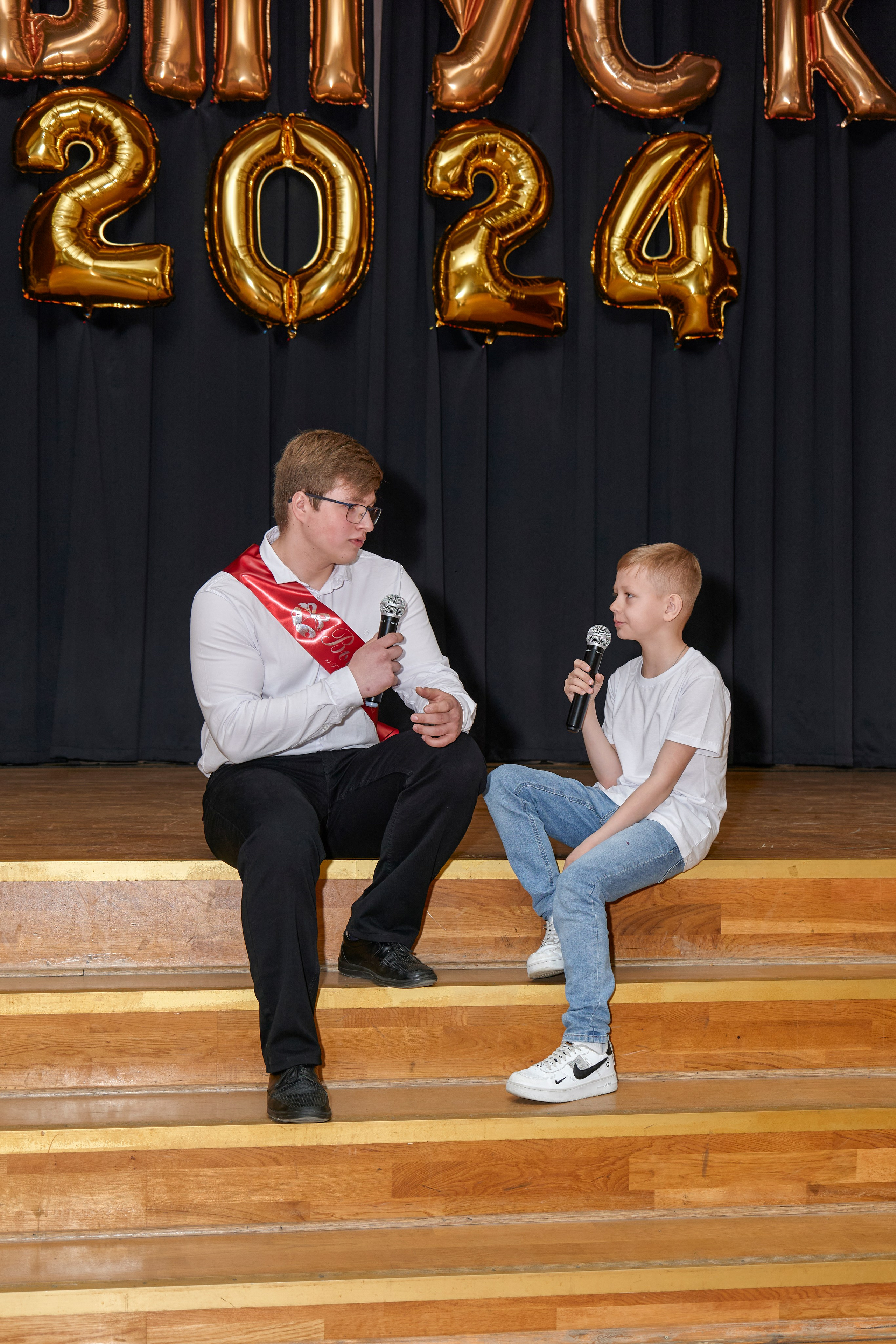 Последний звонок школа 1413. Детский и семейный фотограф г. Москва Оксана Катаджи