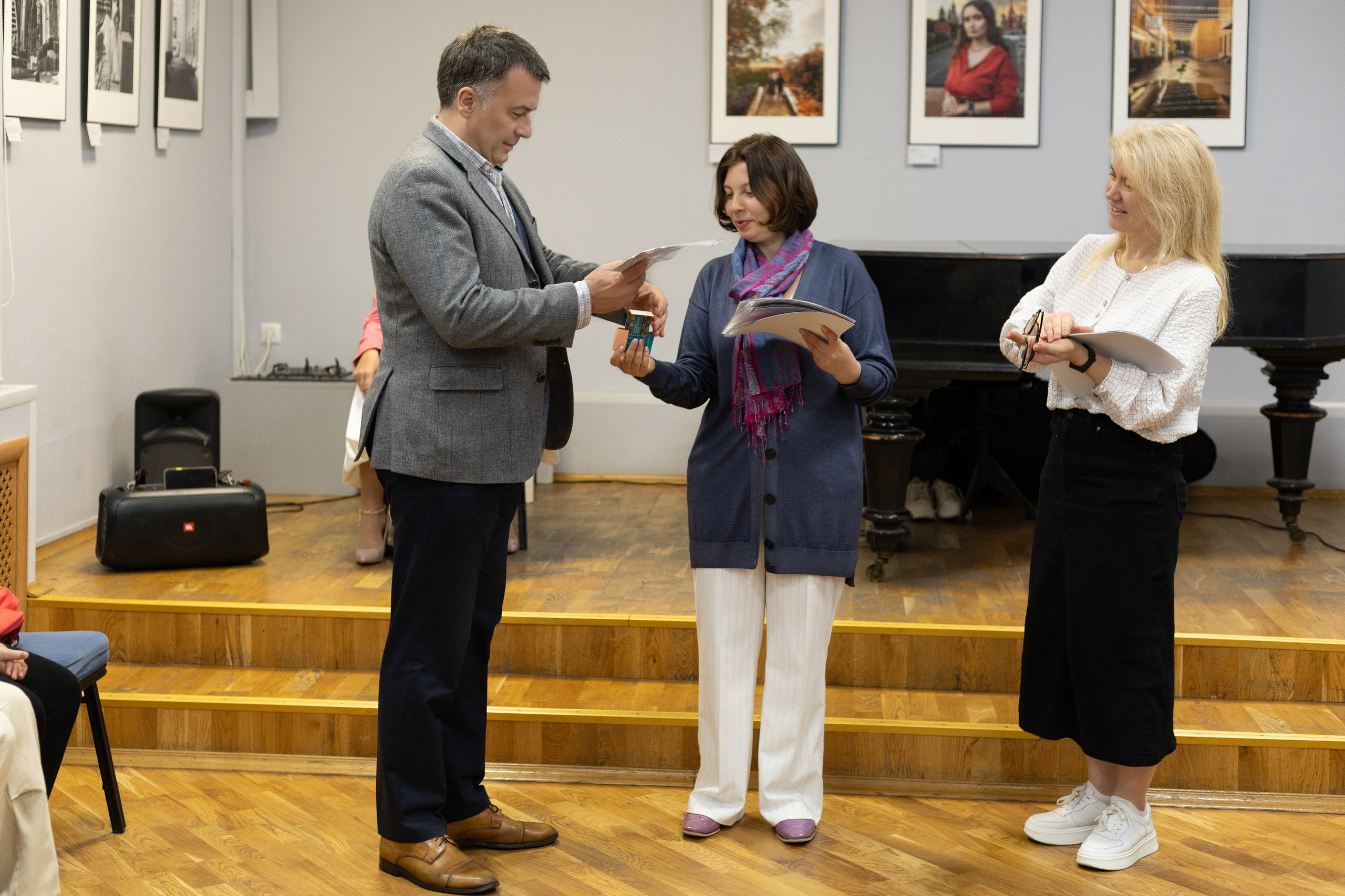 МОСКОВСКИЙ КАЛЕЙДОСКОП. Reportage, architectural, fine art photographer Lena Melnikova in Moscow