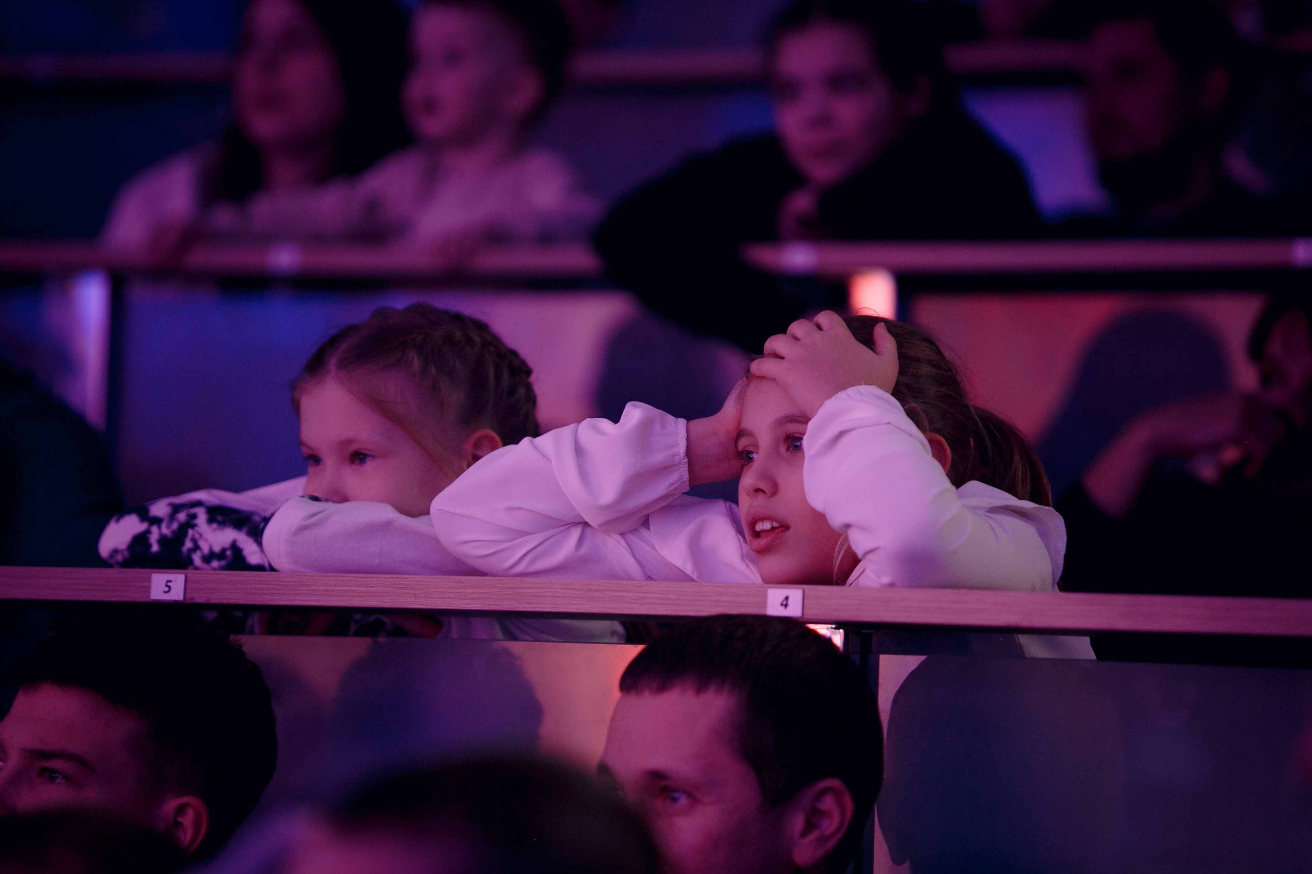 Елка в «Казармах» ТЮЗ. Ваш репортажный фотограф Артемий Антонов