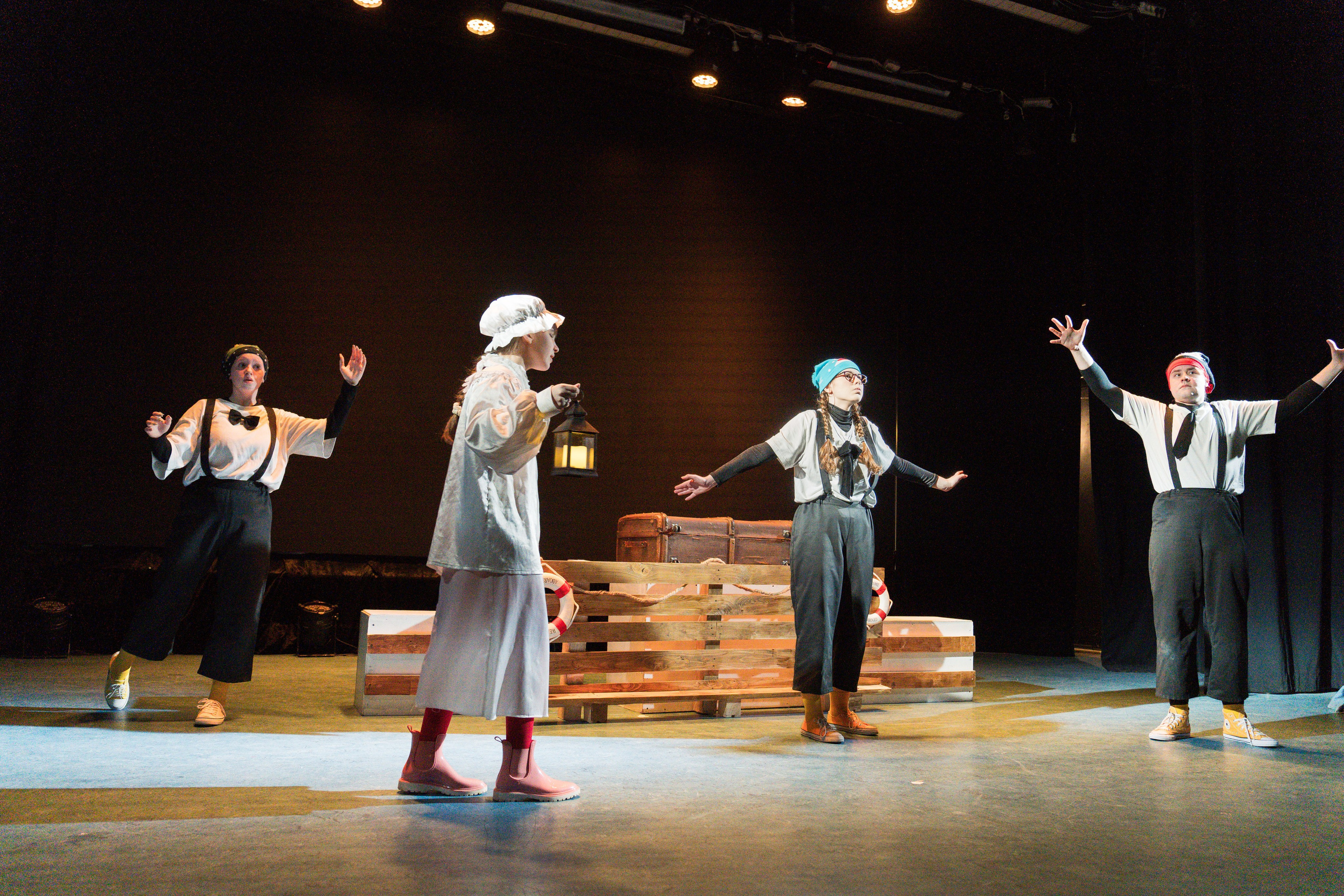 Спектакль «У ковчега в восемь». Репортажная съёмка в Санкт-Петербурге, Константин Петров