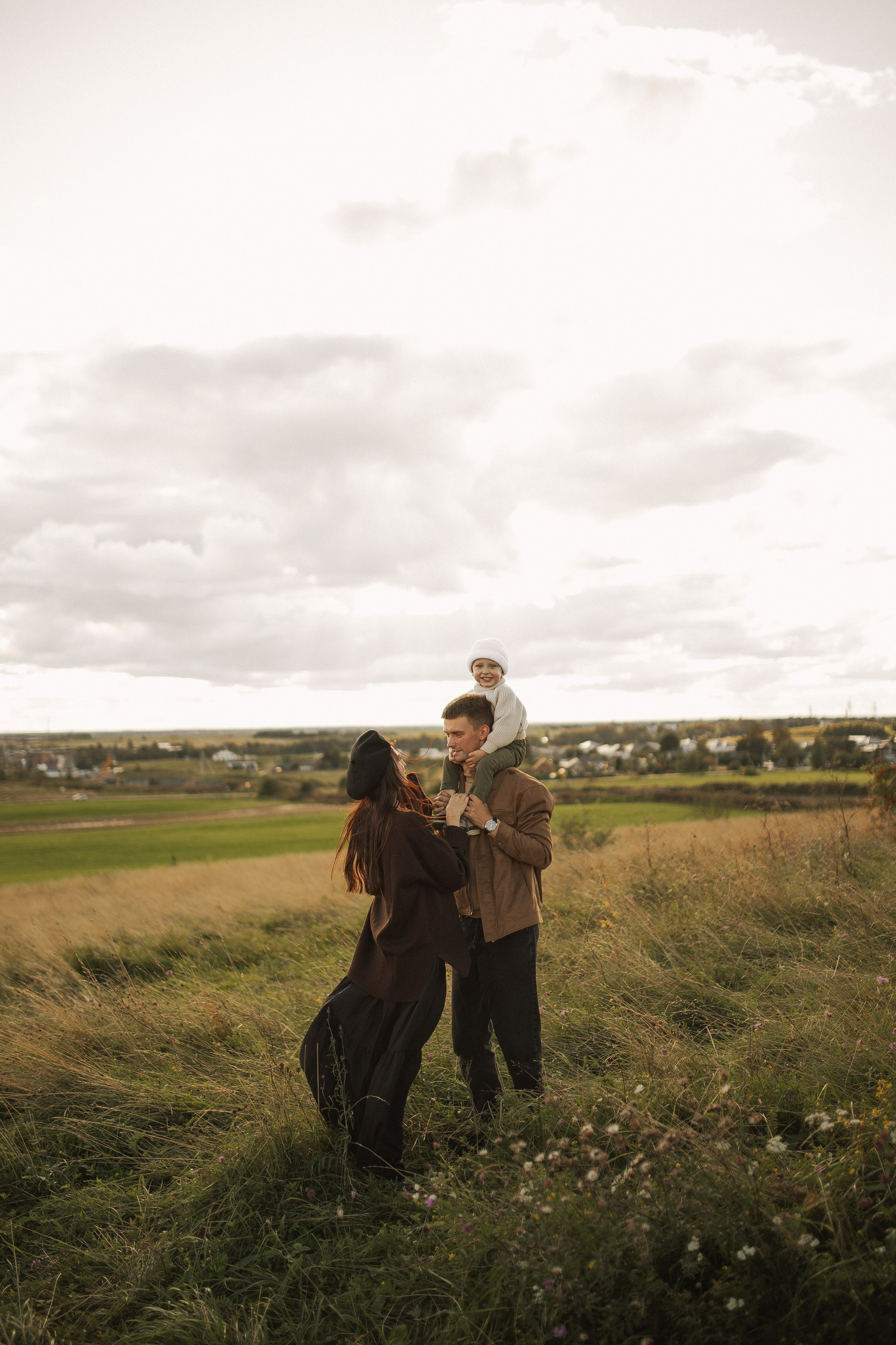 Ульяна, Миша и Тема. Главная