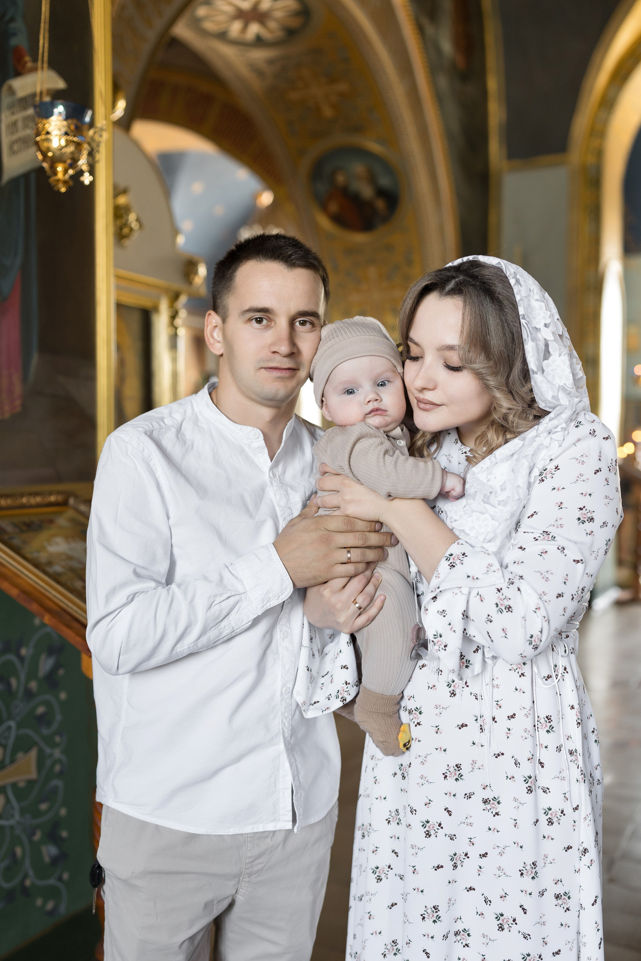 Крещение Михаила в Николаевской церкви. Анастасия Безуглова- свадебный фотограф в Таганроге