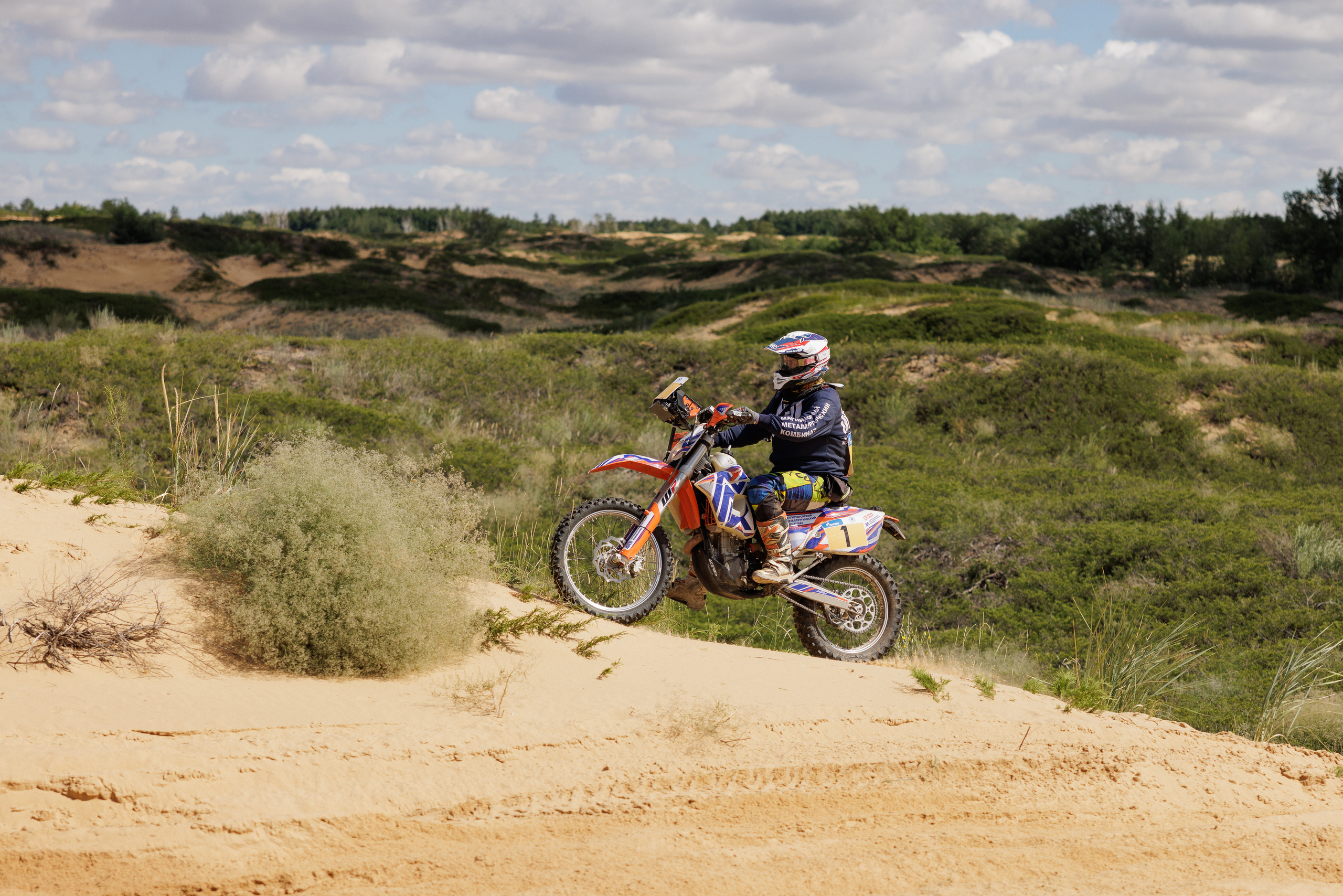 Ралли «Шелковый путь 2022». Портретист и репортажный фотограф Михаил Оношко