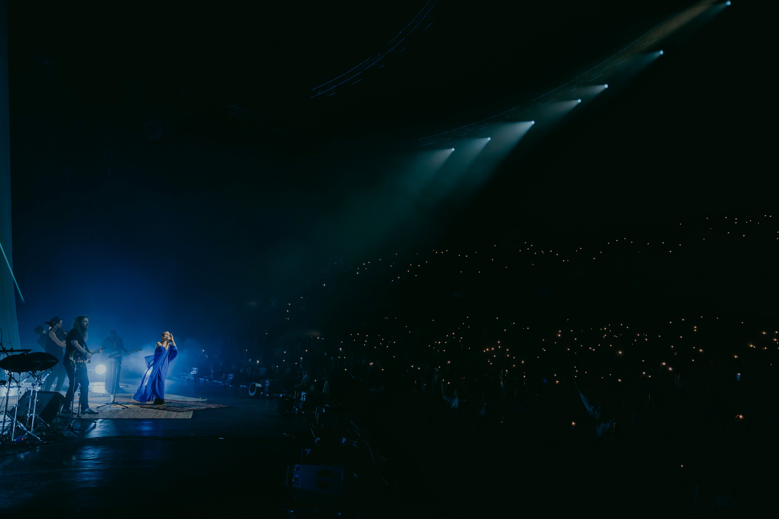 SATI ETHNICA, Crocus City Hall. «Птичка на проводе»: информационный портал в Москве