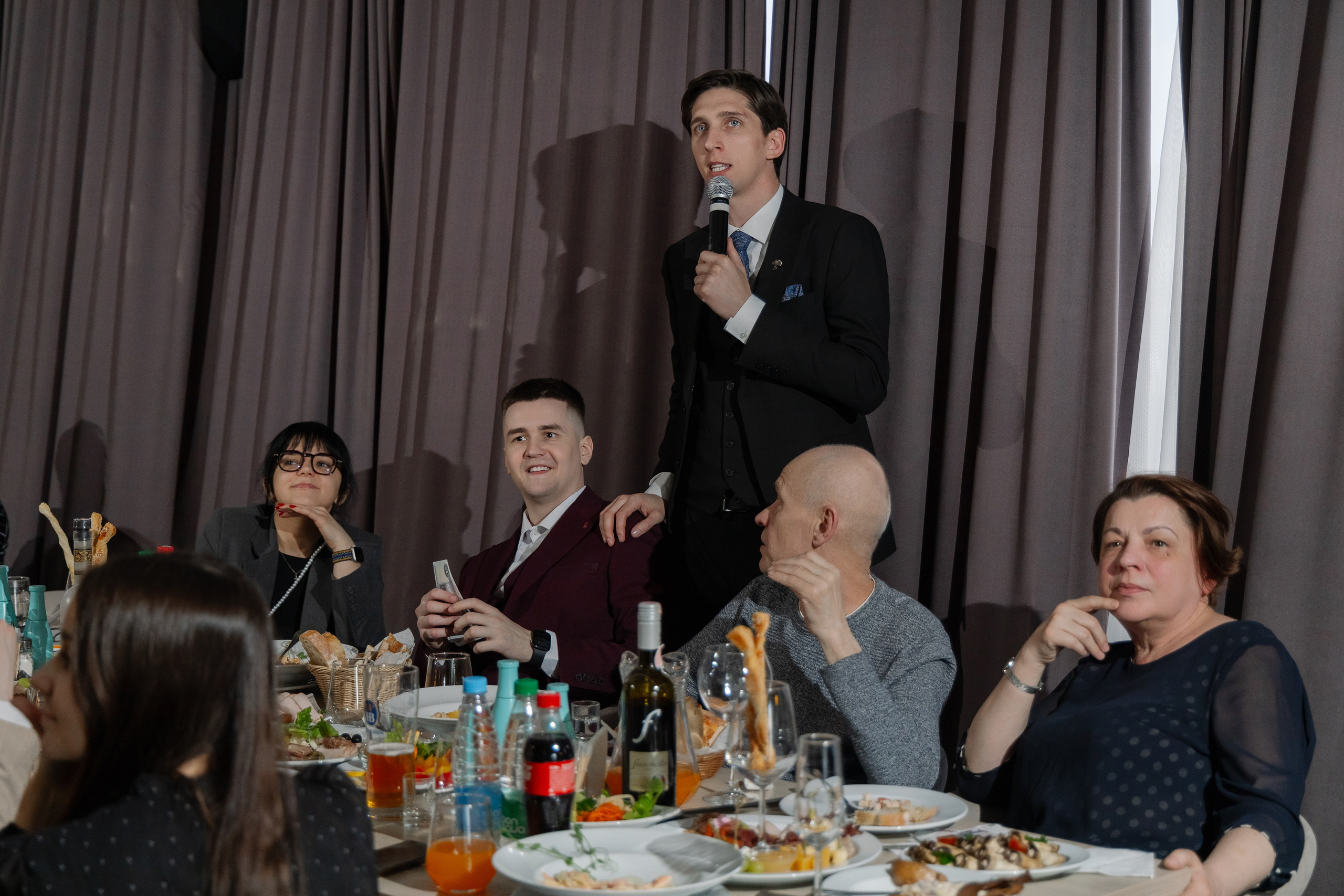 Фотосъемка юбилея в кафе BALDENINI в Минске. Свадебный фотограф в Минске/Беларуси Сергей Спиридонов