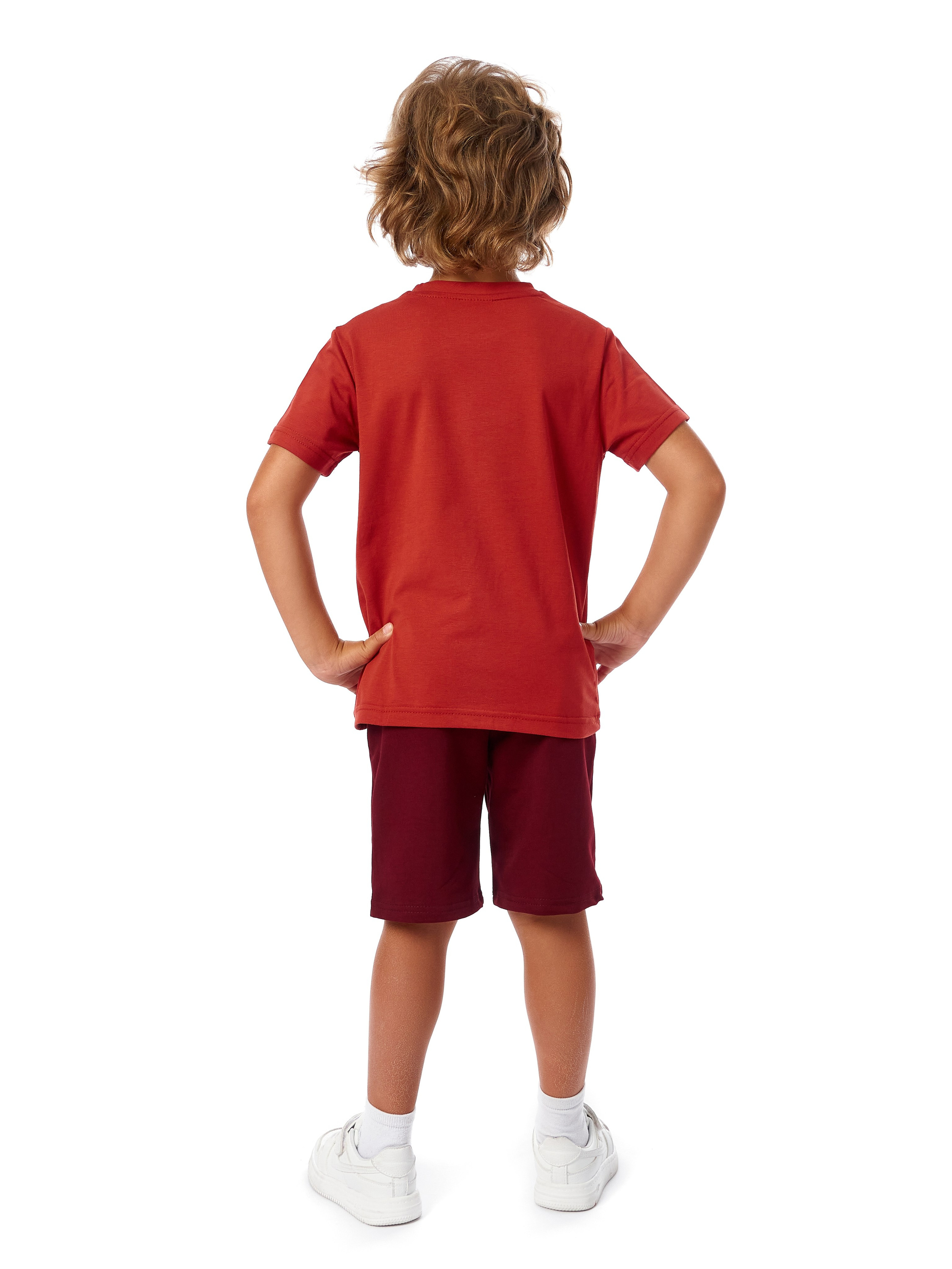 Детские костюмы. Каталожный предметный фотограф