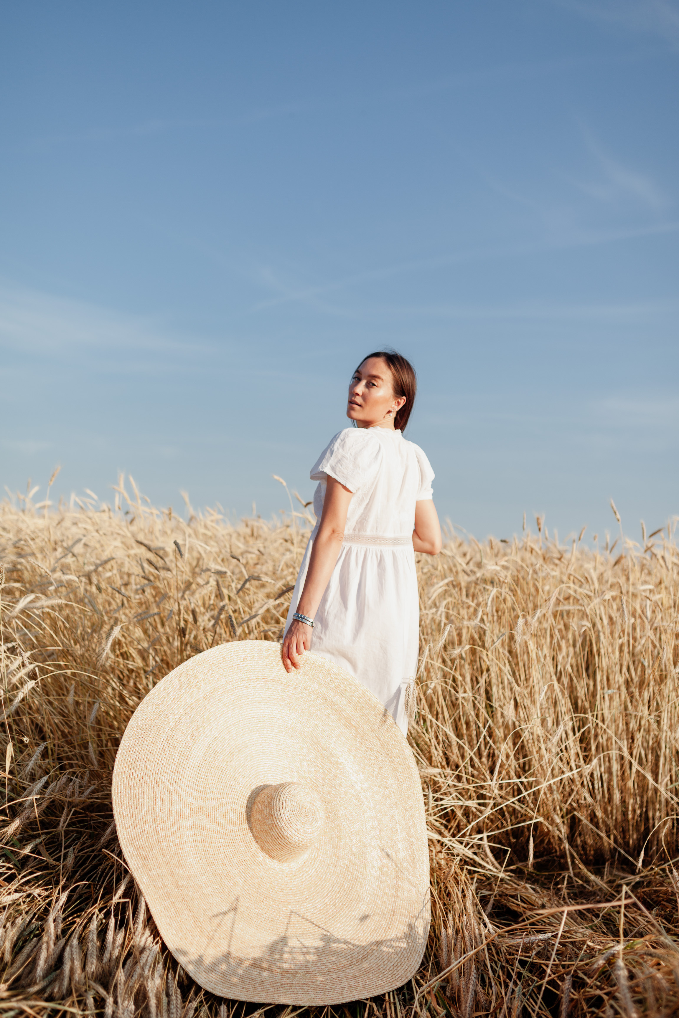 Съёмка во ржи. Гульназ. Женский трансформационный фотограф в Казани Гульназ Зайнутдинова