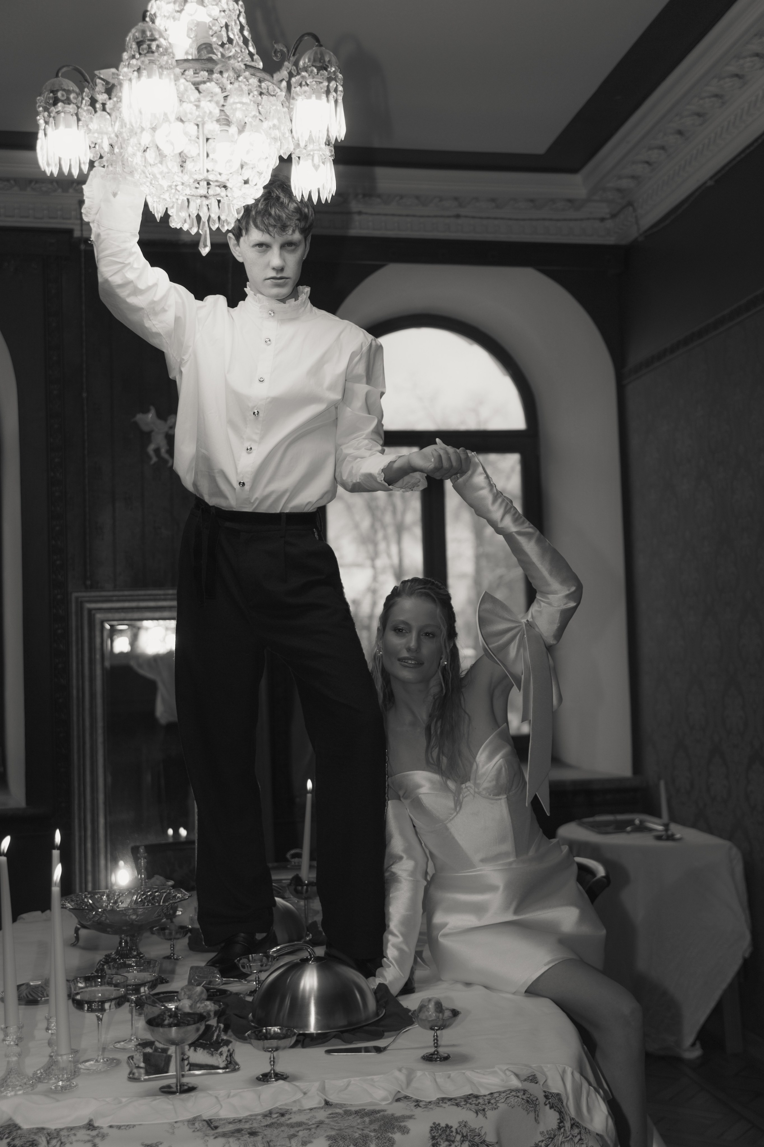 Свадебная съемка в исторической квартире на Чистых прудах. Ярослава Ерина — свадебный фотограф в Москве