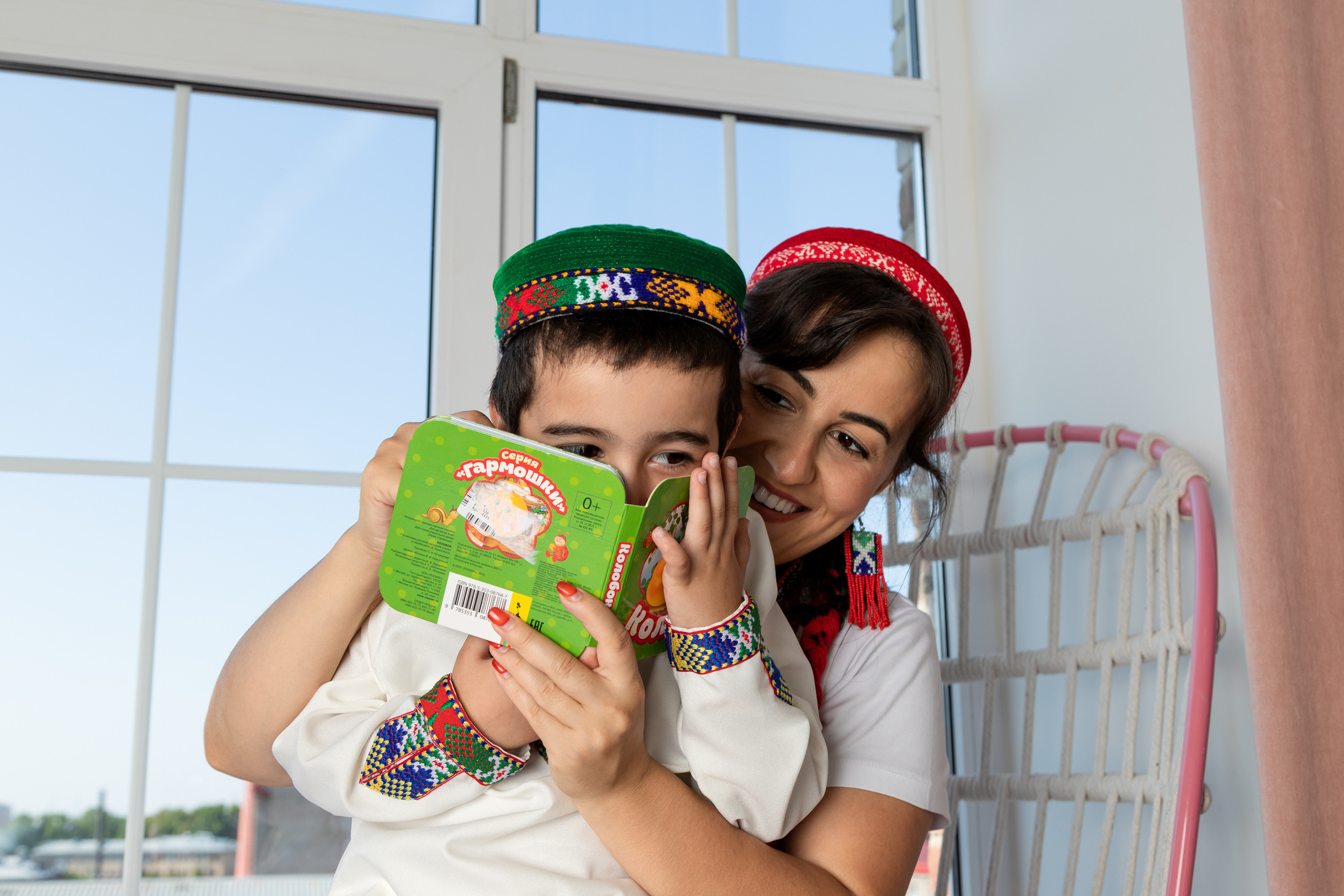 Три ураганчика и их красавицы-мамочки. Семейный и свадебный фотограф в Петербурге Евгения и Николай Шевчук