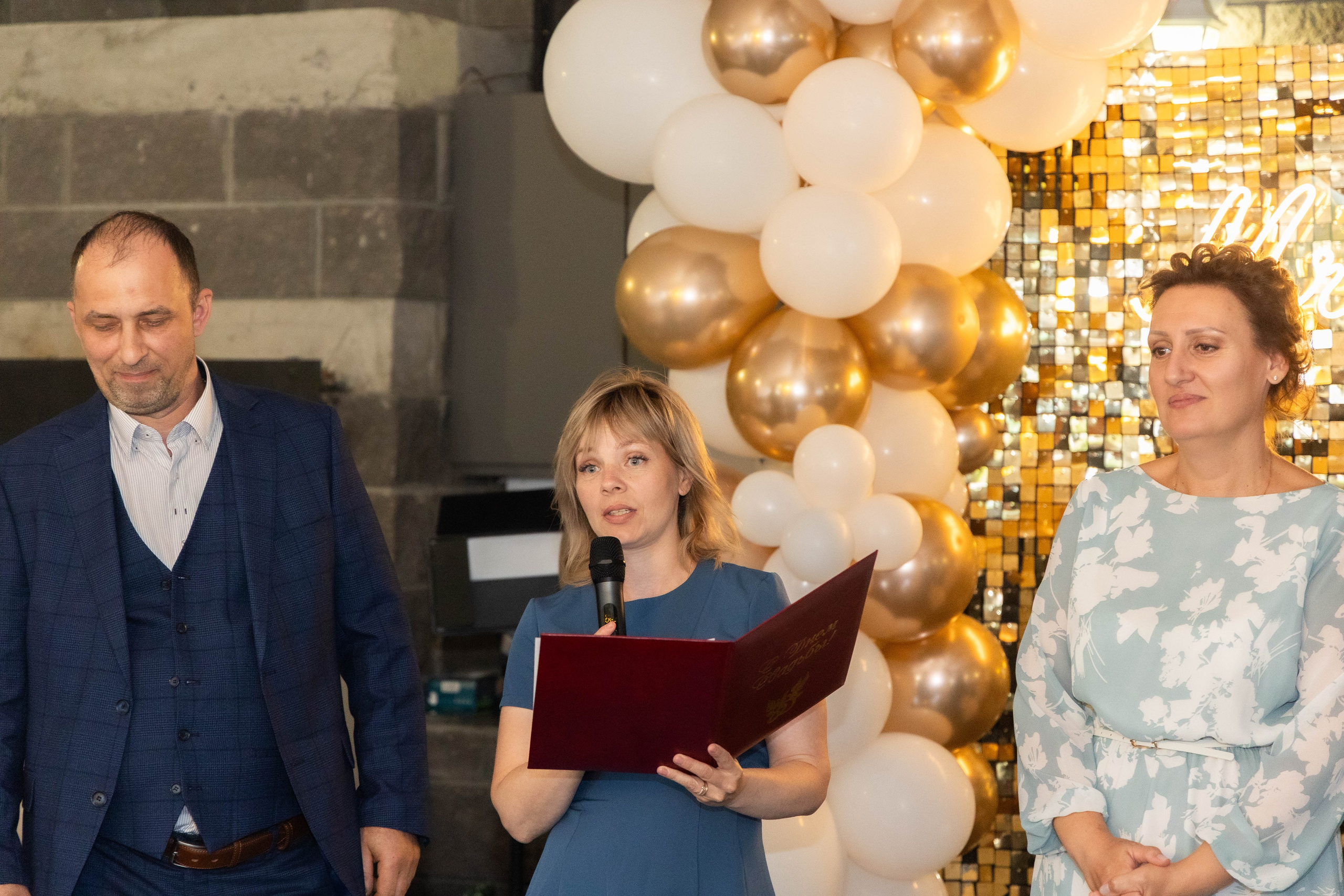 Свадебная фотосессия свадебный фотограф Татьяна Марсуверских свадебная фотопрогулка Москва Жуковский. Фотограф для маркетплейсов, фотоуслуги в Жуковском Татьяна Марсуверских