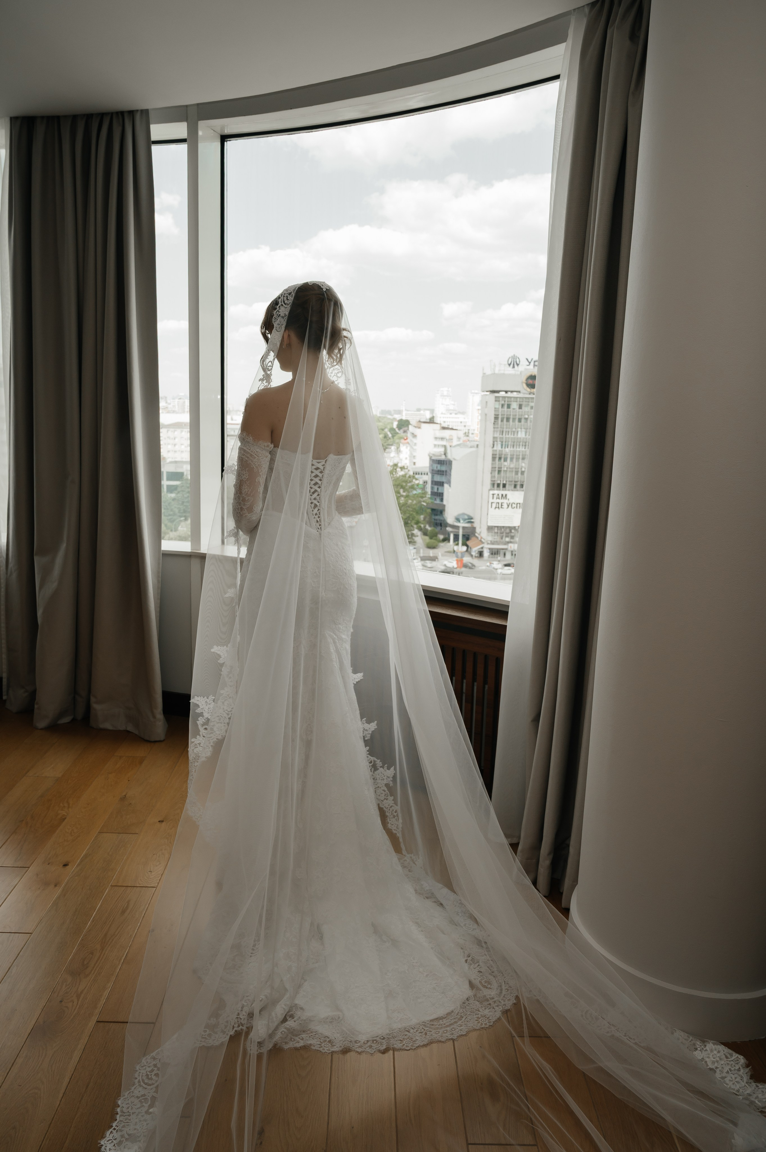 Свадьба (утро в отеле). Свадебный и семейный фотограф в Краснодаре Алина Мельник