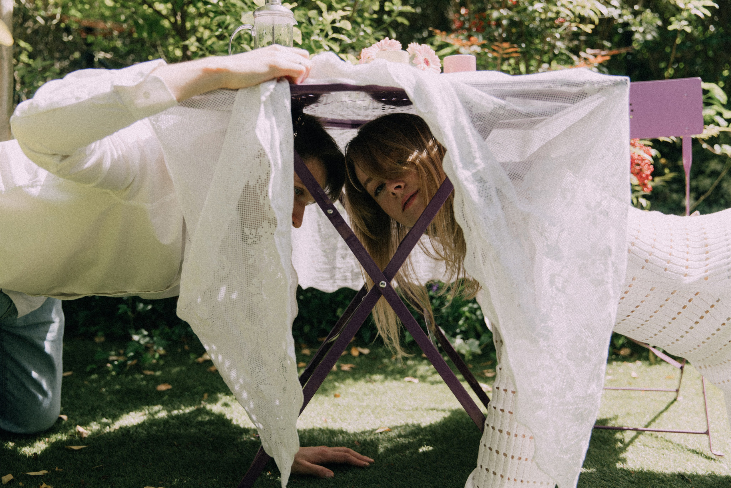 Love comes in the spring. Photographer in Paris