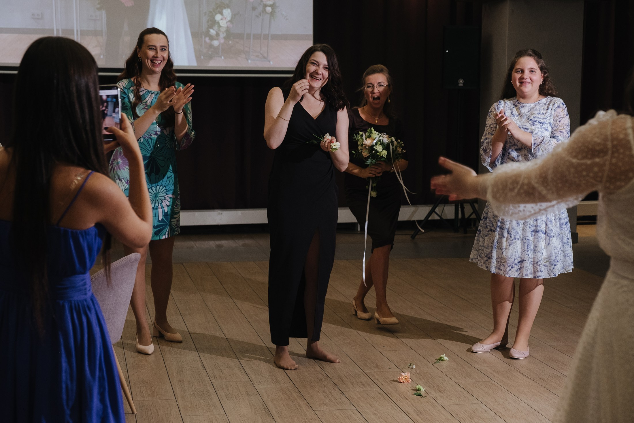 Свадебная фотосессия Москве — лучшие места, стиль, образы, красивые кадры, эмоции. Свадебный фотограф в Екатеринбурге — заказ профессиональной фотосесии, все виды фотосъемки