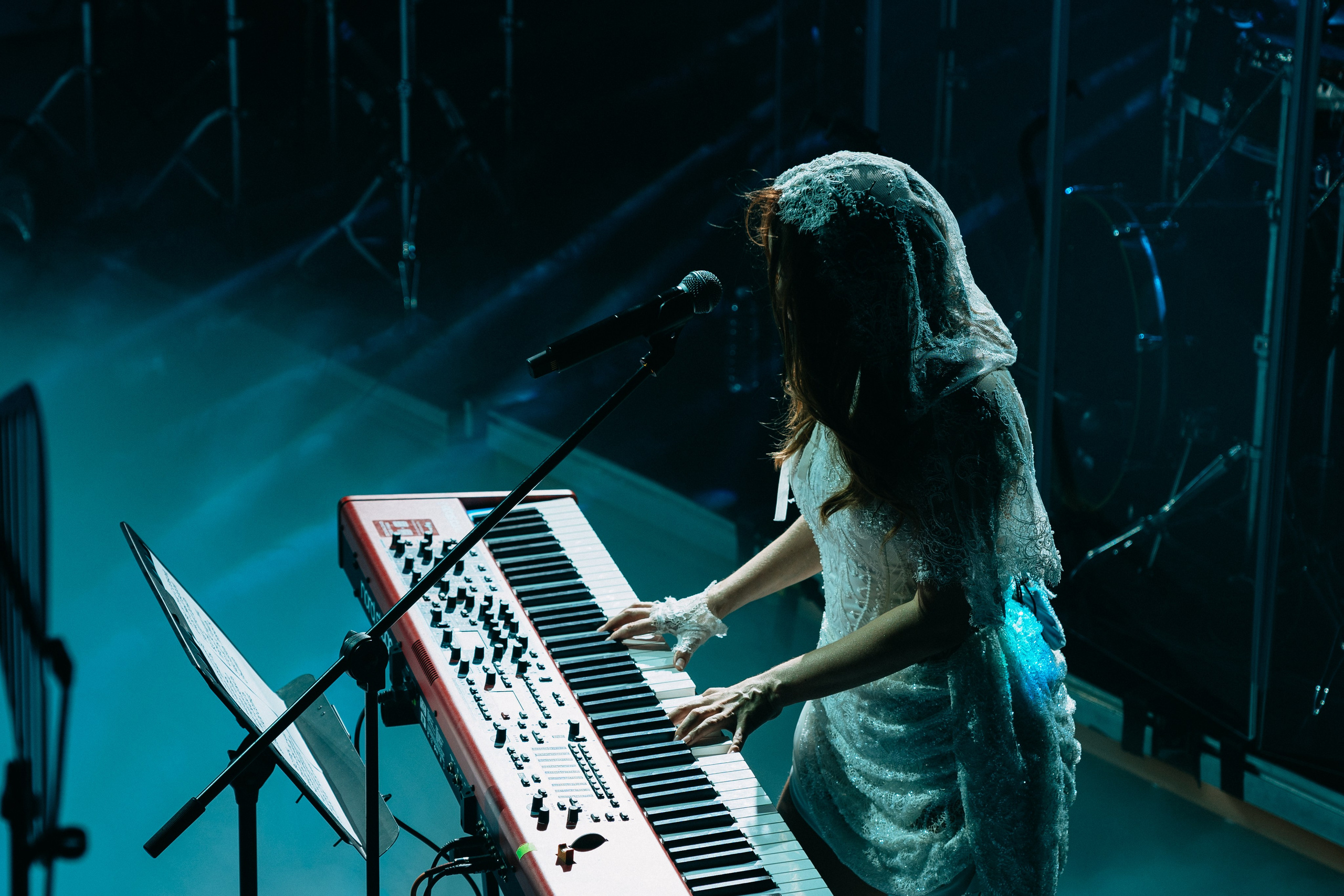 Концерт Максим в Санкт-Петербурге. Фотограф Елизавета Федосова. Репортажная съемка концерта. 