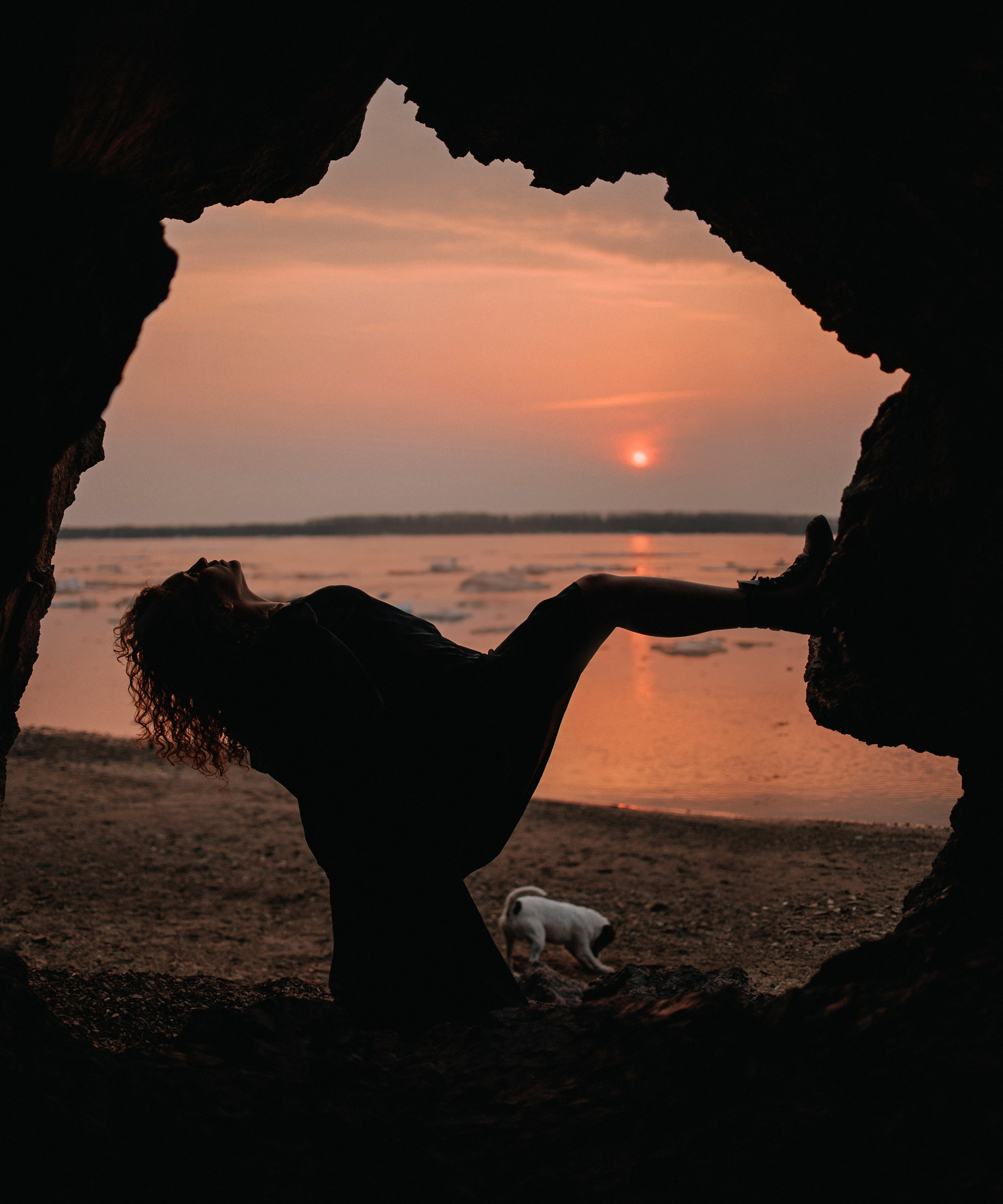 Прогулка: Ира и Гром весной. Портфолио