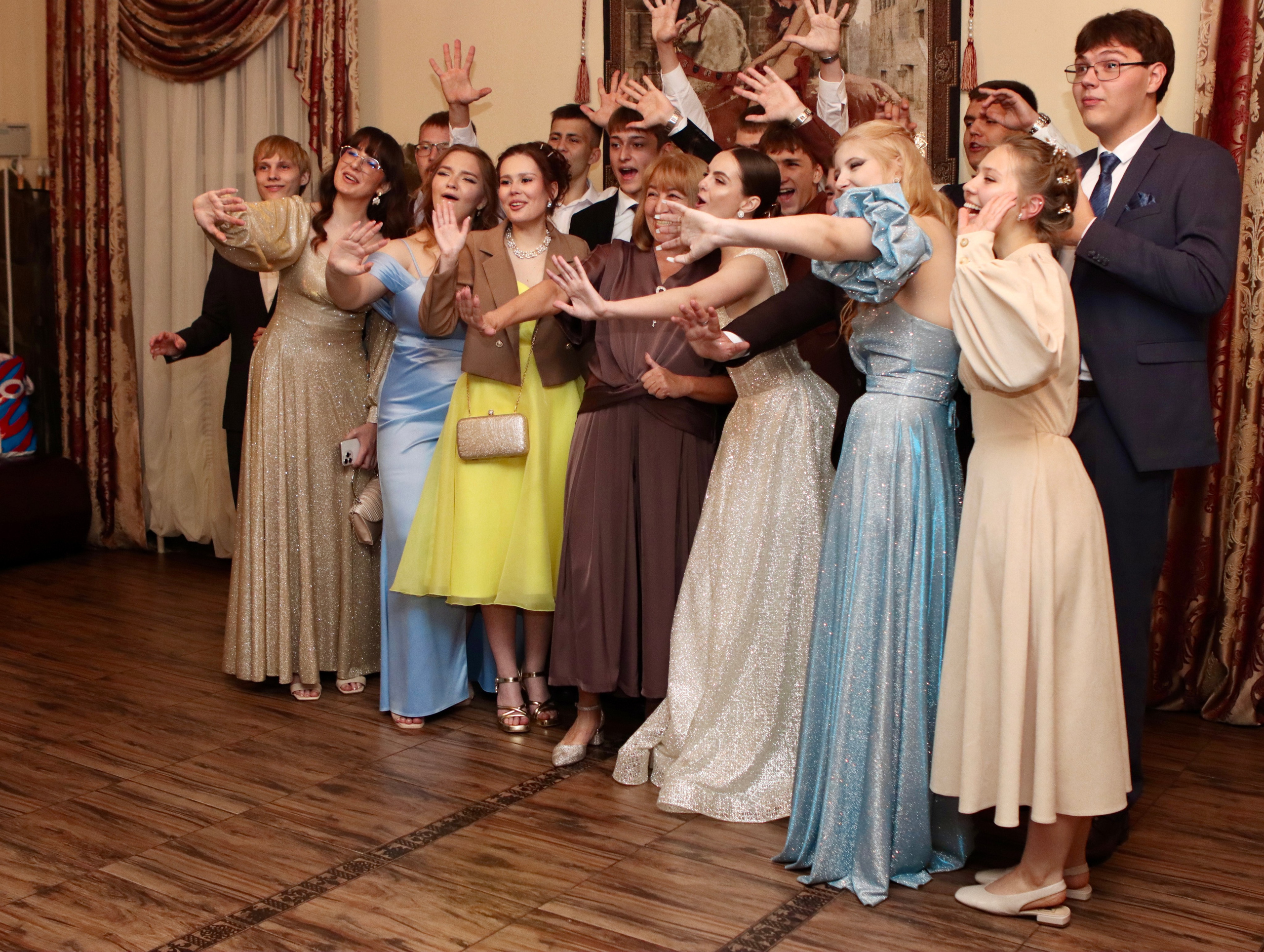 Школьный выпускной. Фотограф в Курске Смирнов Евгений