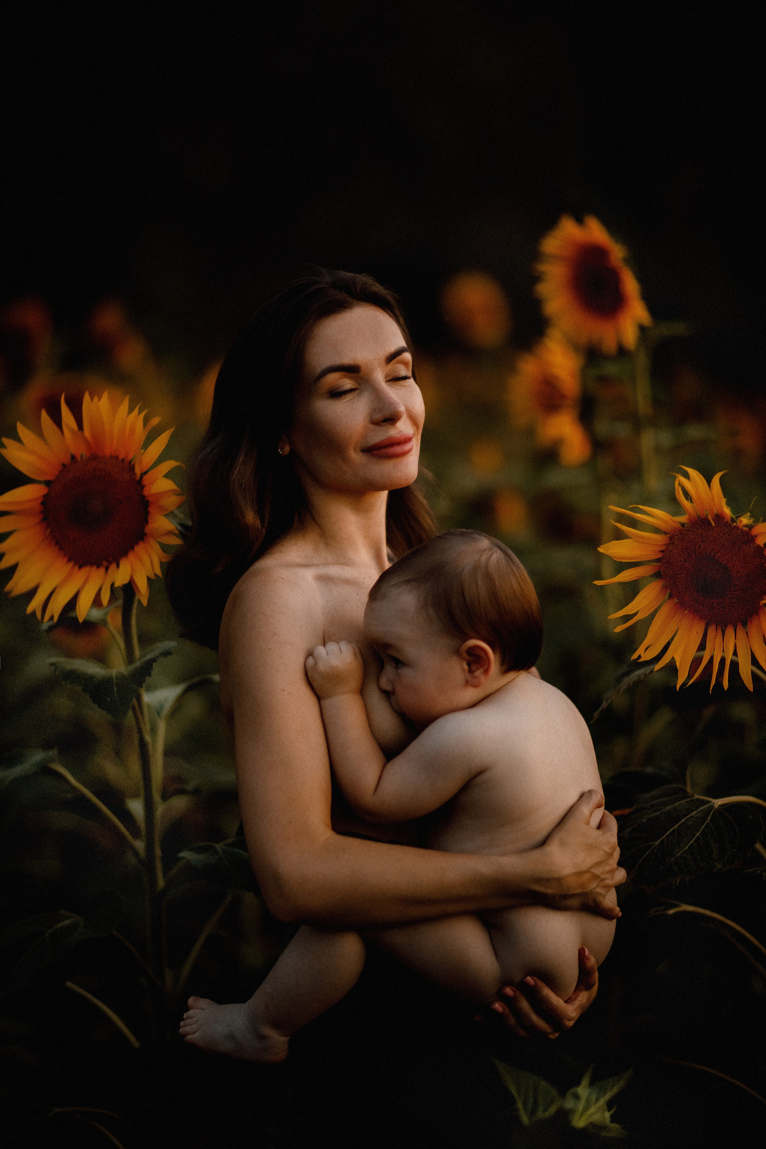 Грудное кормление. Фотограф материнства и таинства кормления Екатерина Кузьмин