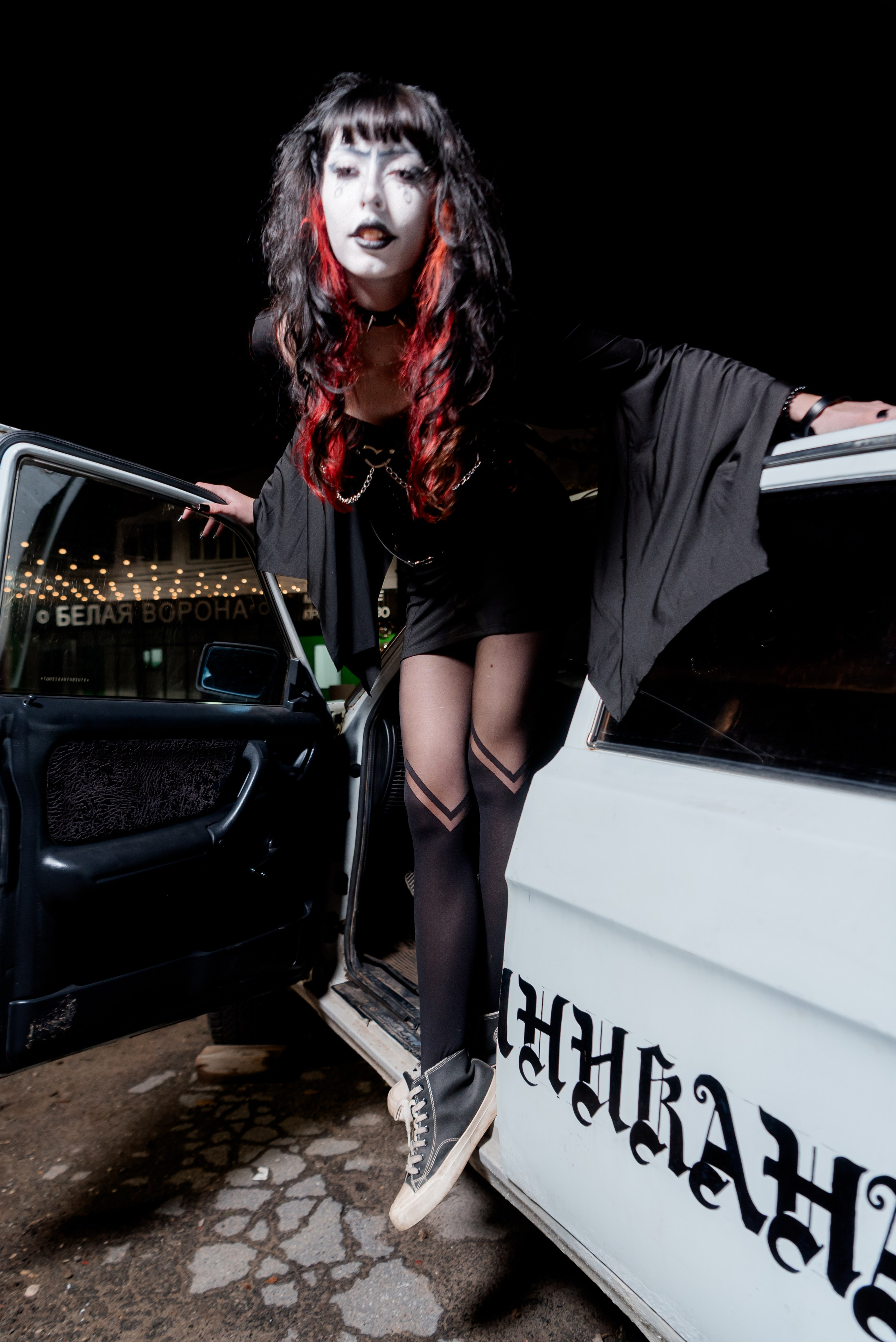 Спонтанная готическая фотосессия в Волжском для альтушки | Фотограф в «Гараже». Фотограф в Волгограде и Волжском Александр Горбань