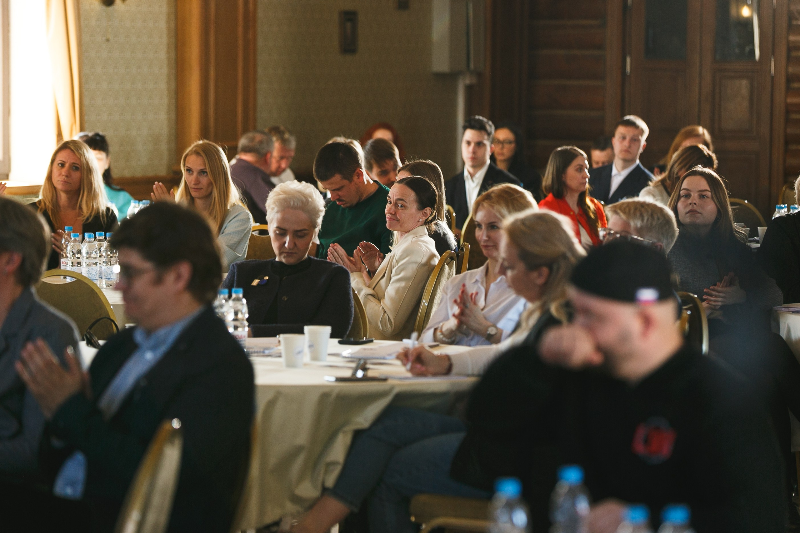 Репортажная фотосъемка конференции в Смоленске. Фотограф в Смоленске Михаил Буш