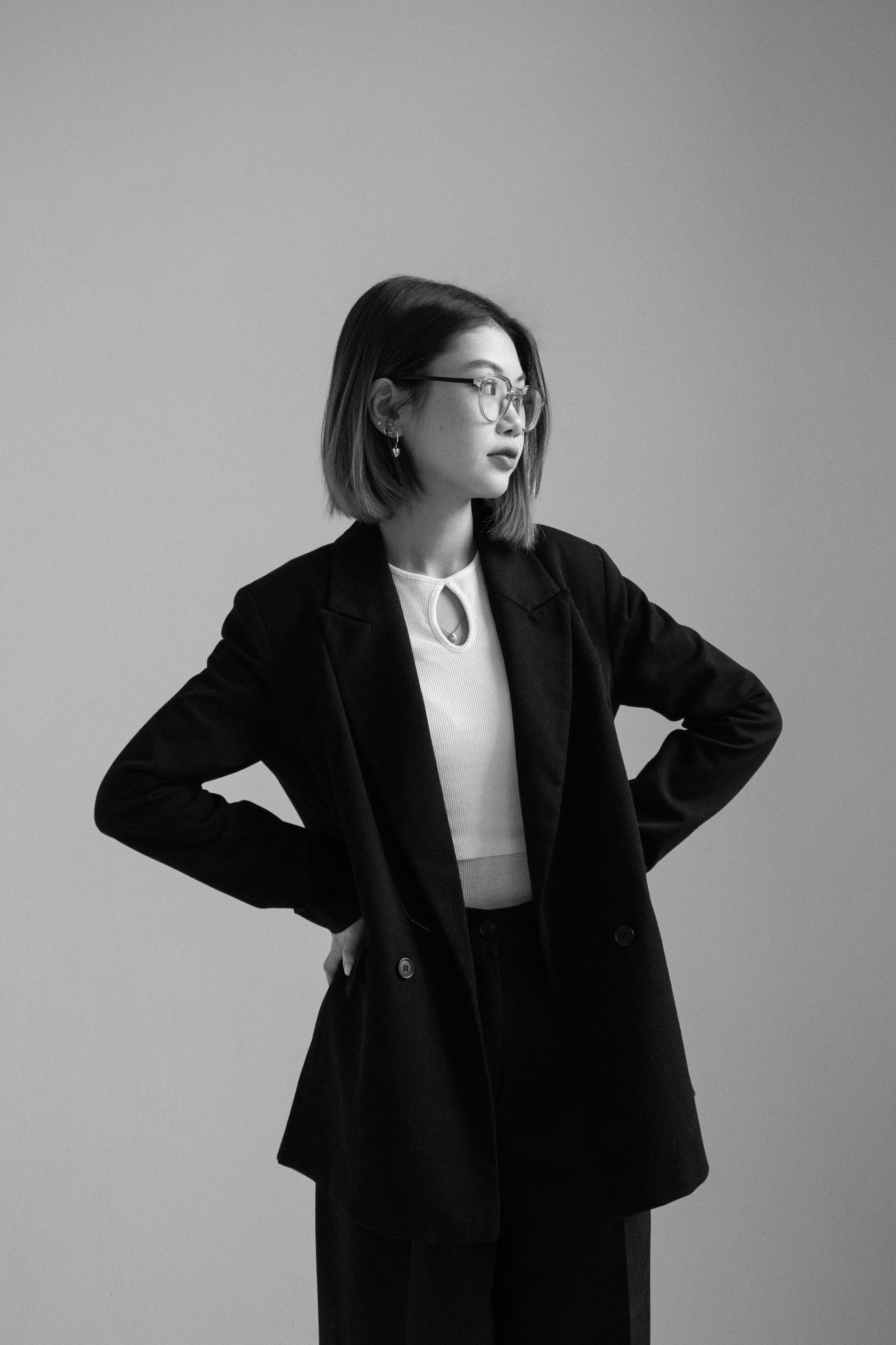 Семейная студийная фотосессия двух сестёр в городе Томск