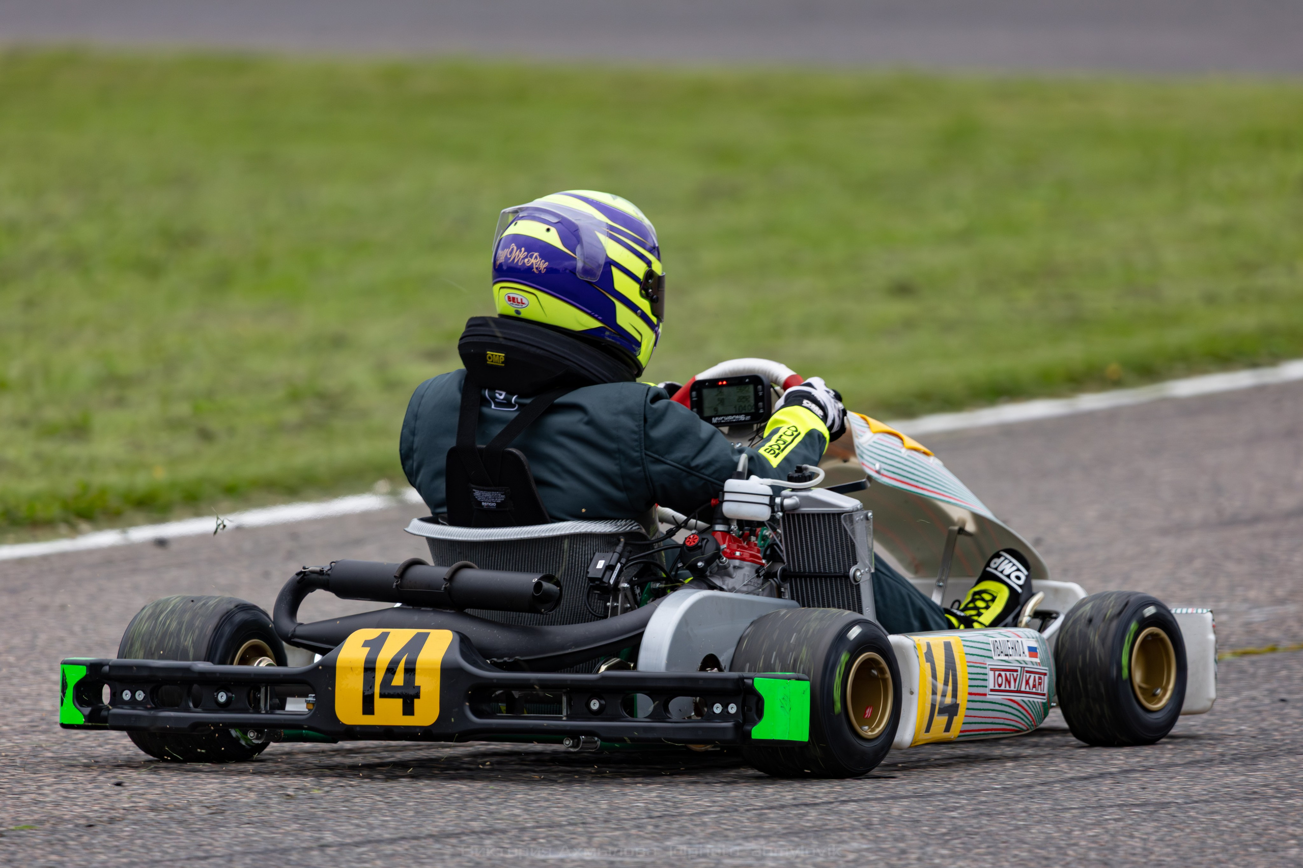 Тренировка по картингу. Фирсановка. Талисман. Виктория Ахмылова. Фотограф в Москве