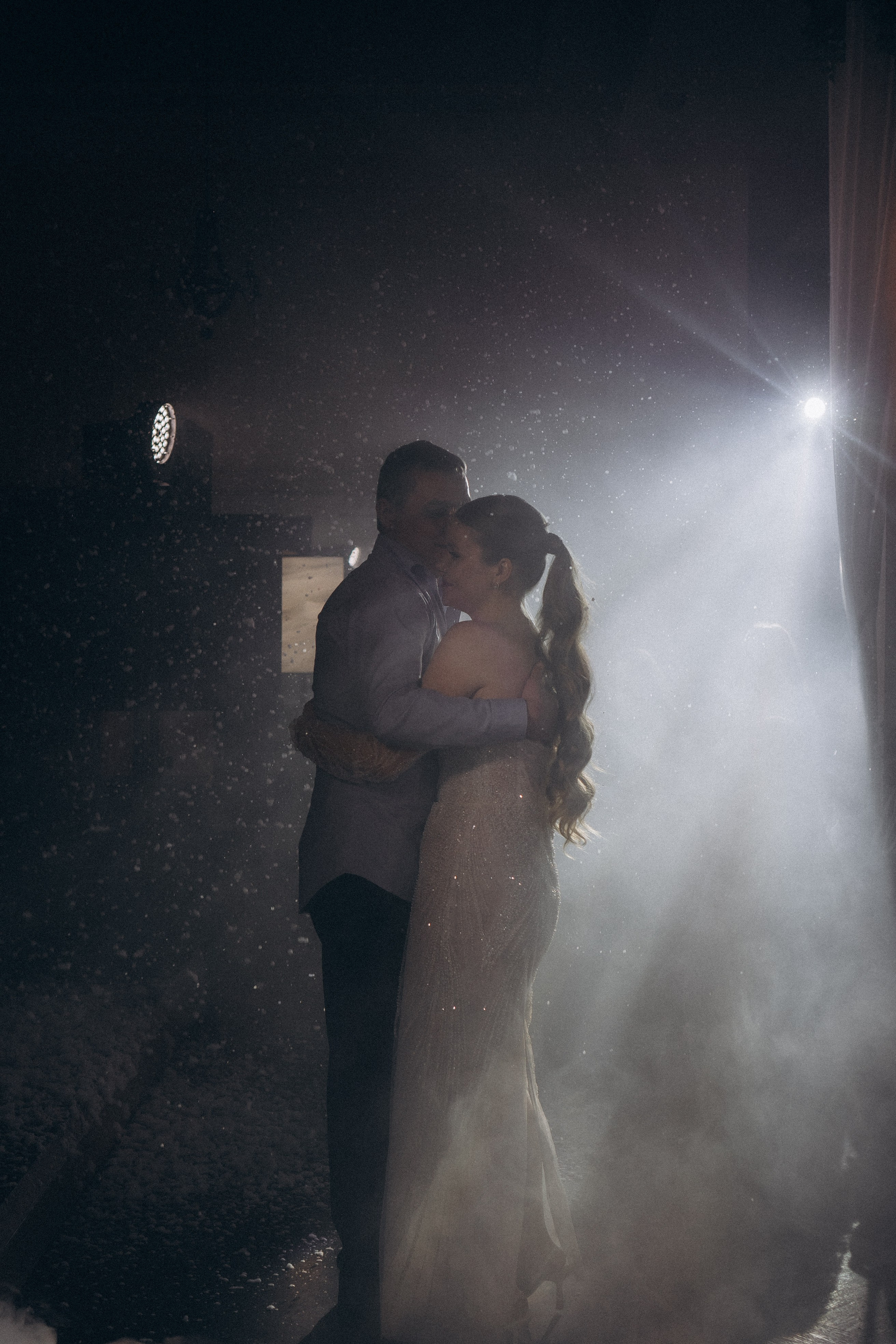 СВАДЕБНАЯ СЬЕМКА СБОРОВ В ОТЕЛЕ И ВЫЕЗД НА ЦЕРЕМОНИЮ (СНЯТО В СИБИРЕ В НИЖНЕВАРТОВСКЕ). Профессиональный фотограф, Санкт-Петербург — Виктория Богомолова