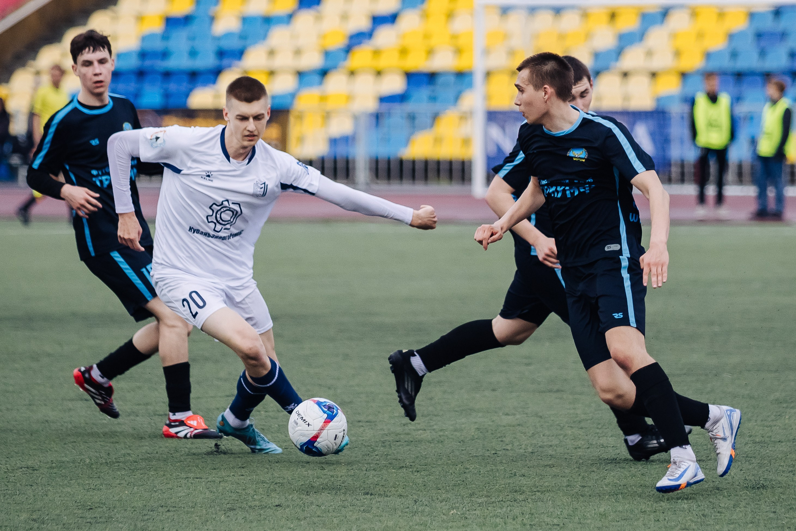 ФК «Металлург-Магнитогорск» — ФК «Триумф» // 03.05.25. Денис Прохоров Фотограф в г. Магнитогорск