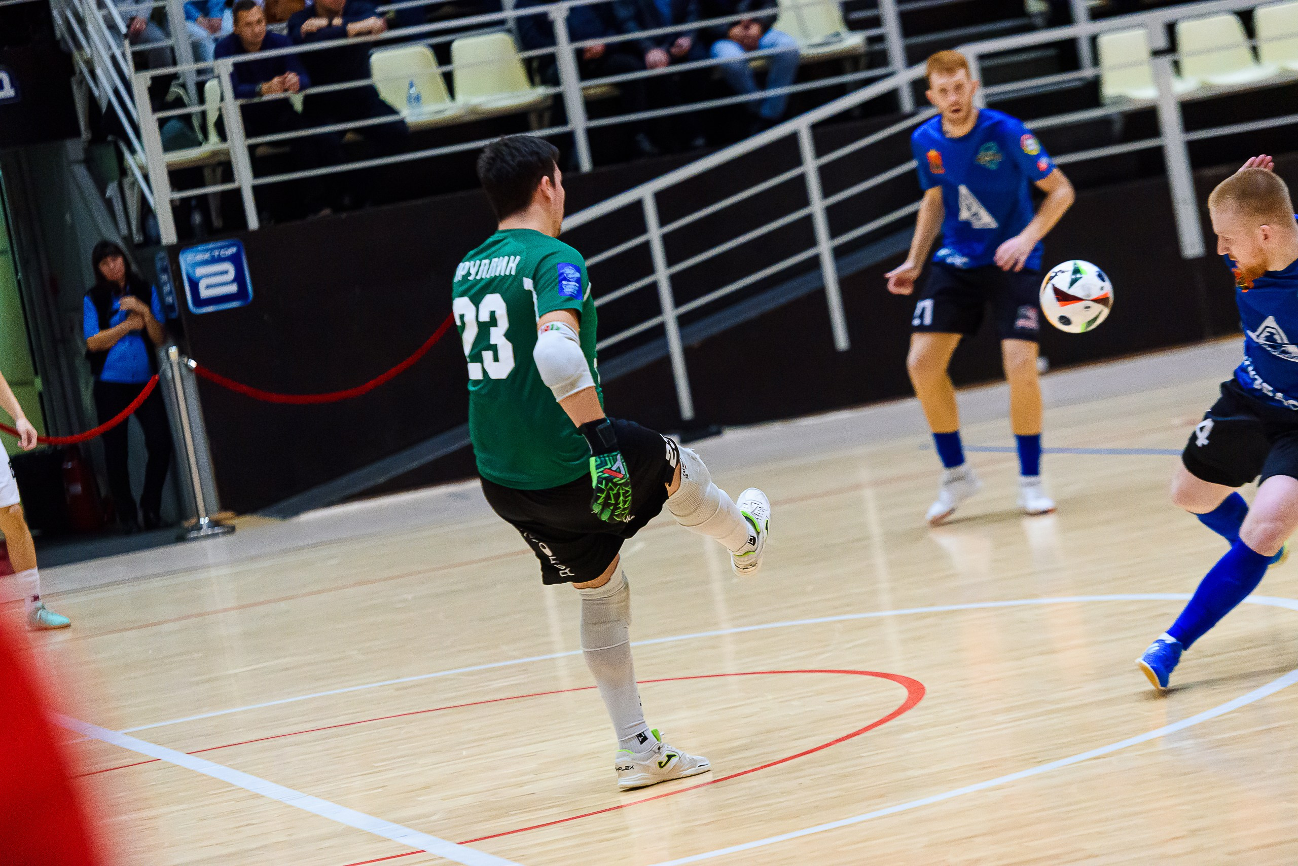 Высшая лига по футзалу — Сезон 2024-2025 — 2ой тур. Репортажный фотограф в Кемерово