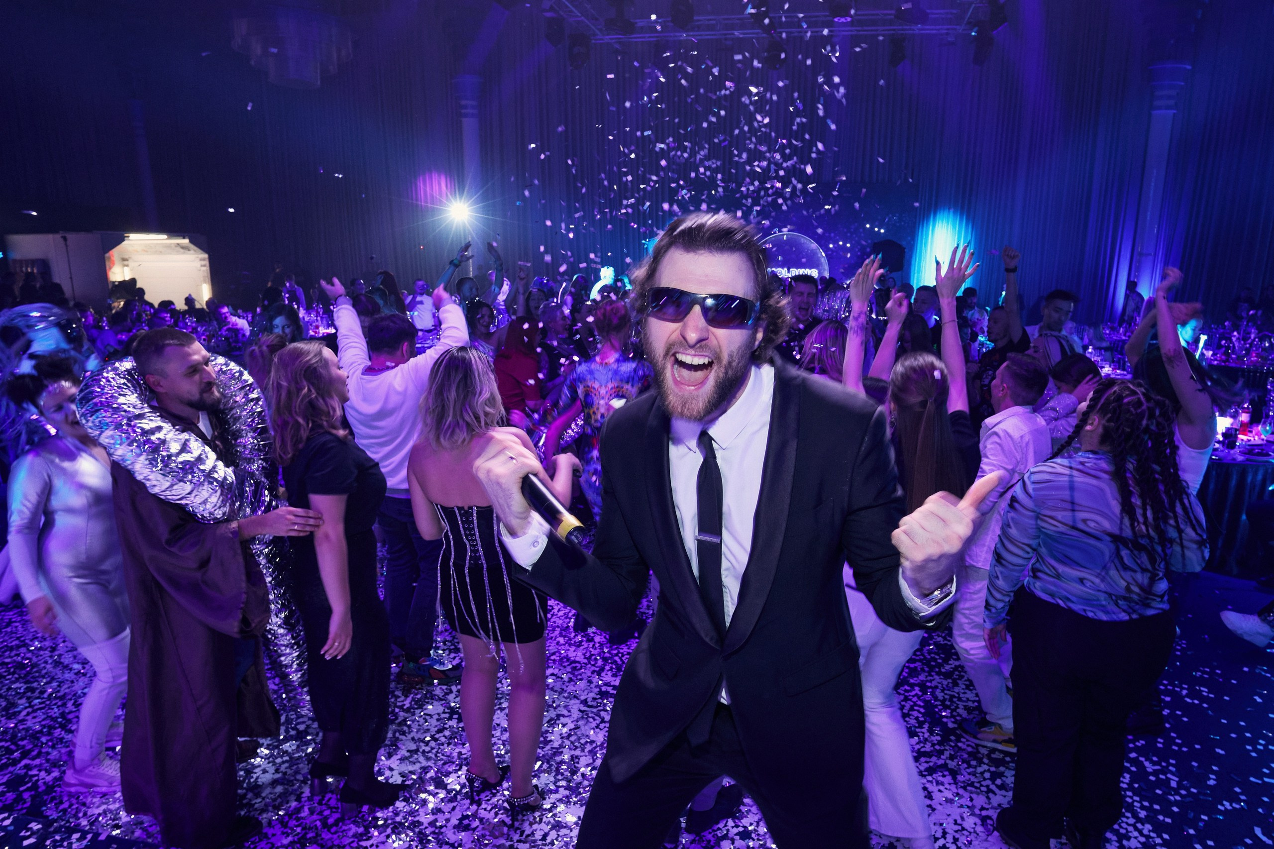 Космический новый год / K-Holding. Другой взгляд на фотографию