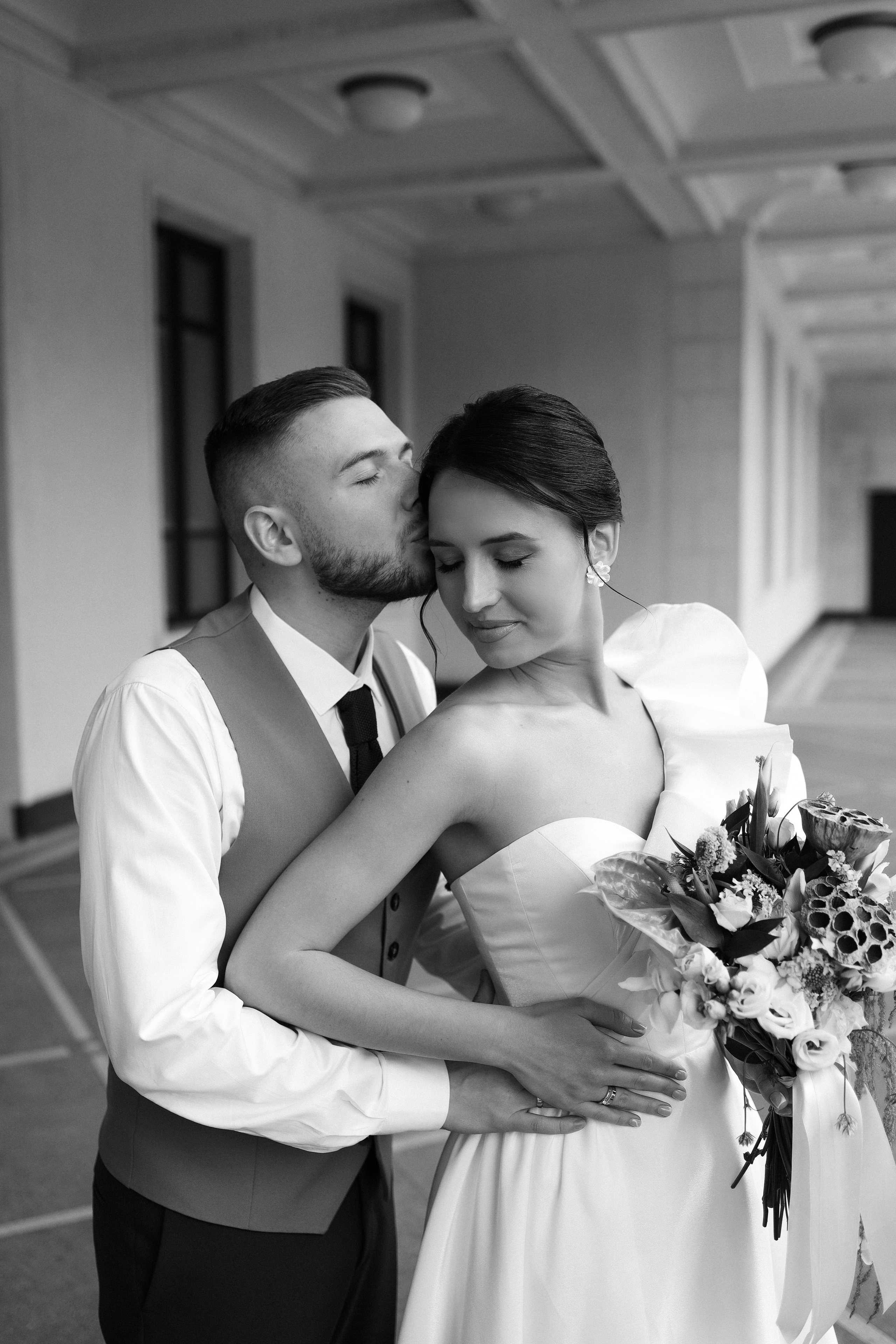 Е. +  П. С утренних сборов и до торта. Семейный и lovestory фотограф в Москве Светлана Коняхина