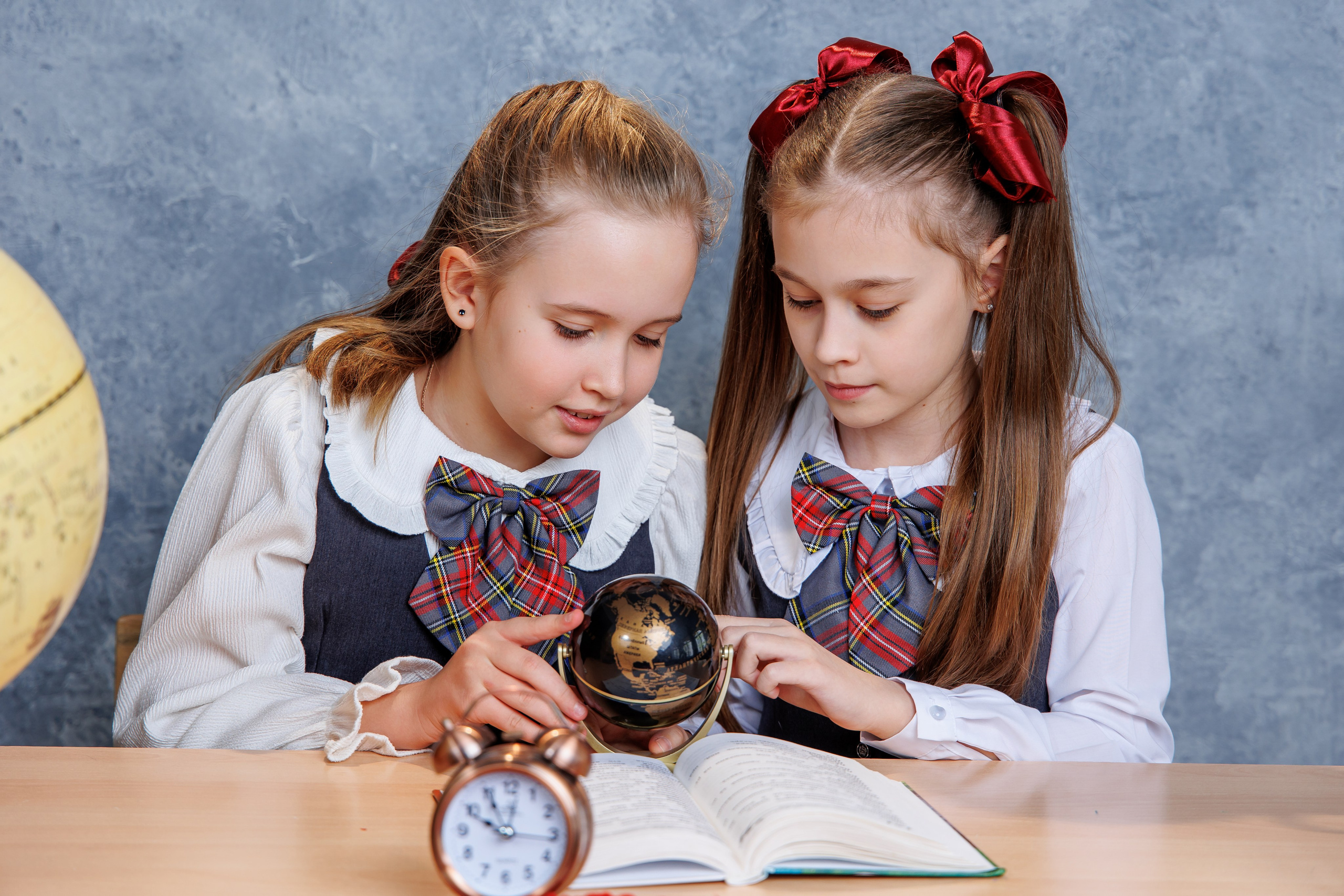 Альбомы для 4 класса. Школьный фотограф Саратов Золотарь Ольга