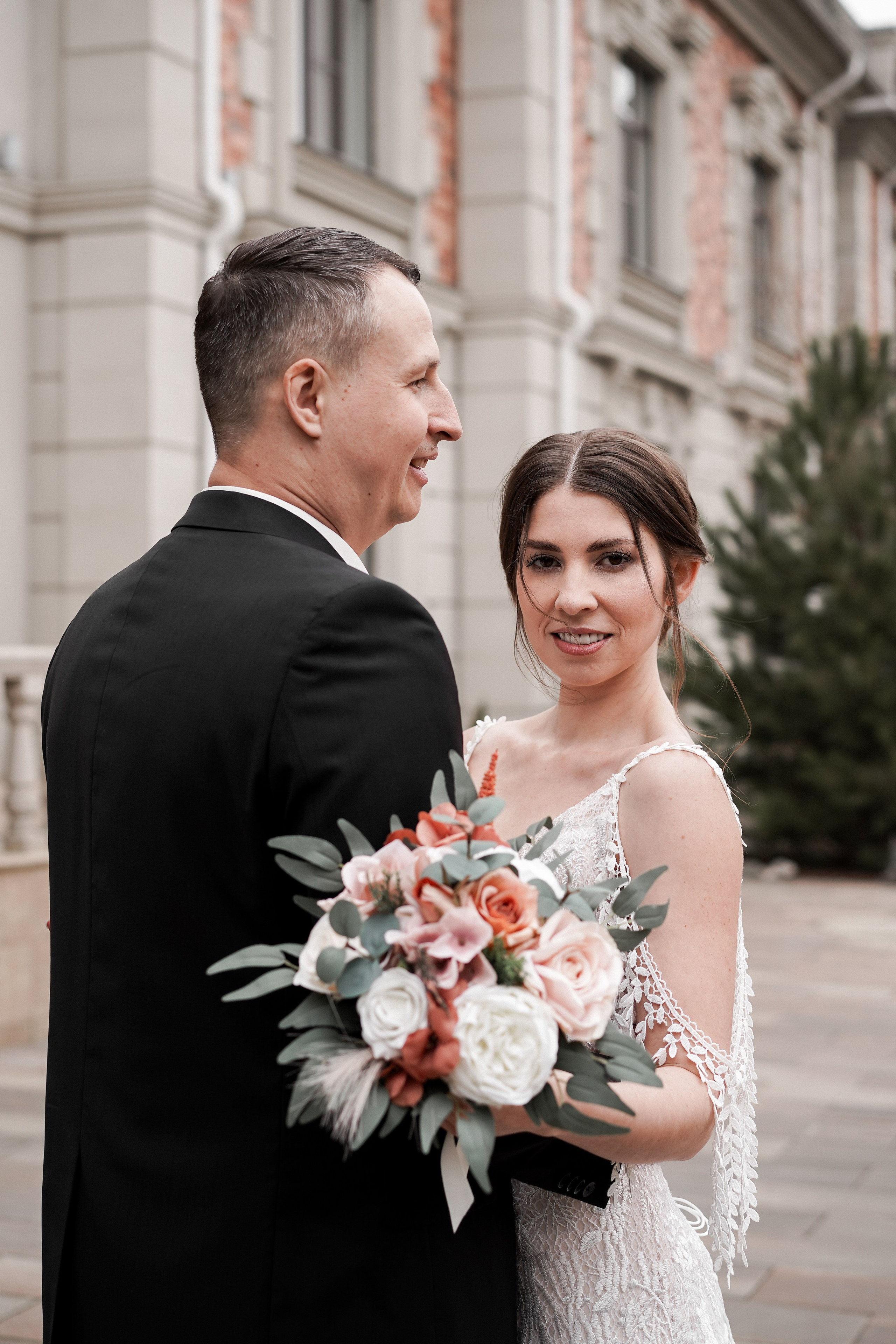 Свадебная фотосессия в Графском парке. Ростов-на-Дону. Свадебный фотограф в Ростове-на-Дону. Таинство Крещения и Венчания, семейные фотосессии. Алёна Чёботова