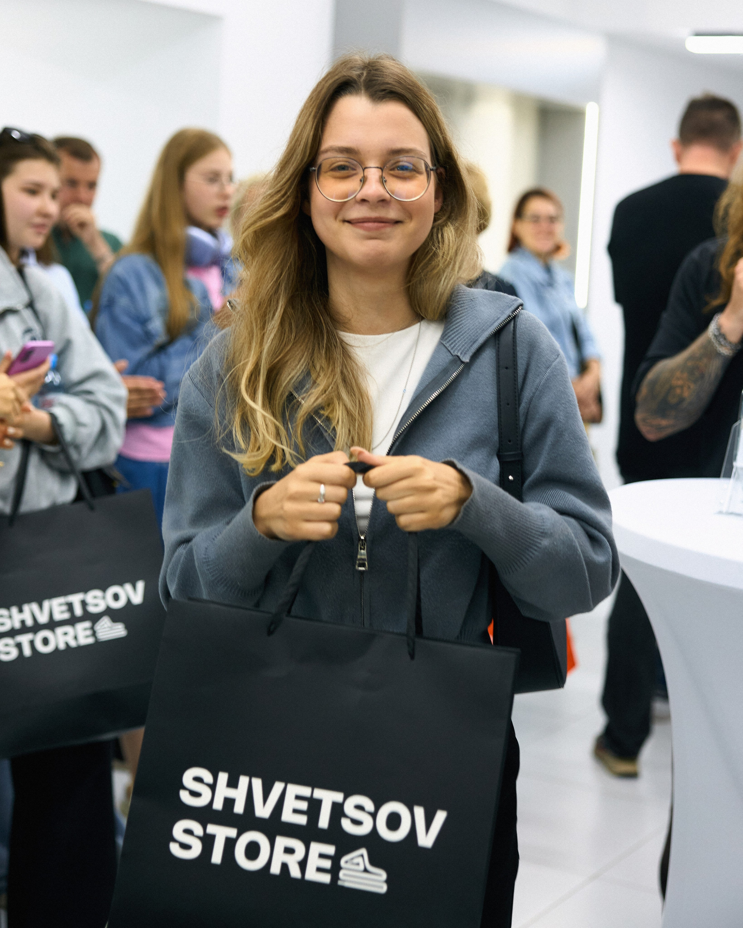 Открытие магазина техники 9:41. Фотограф Света Рыбакова