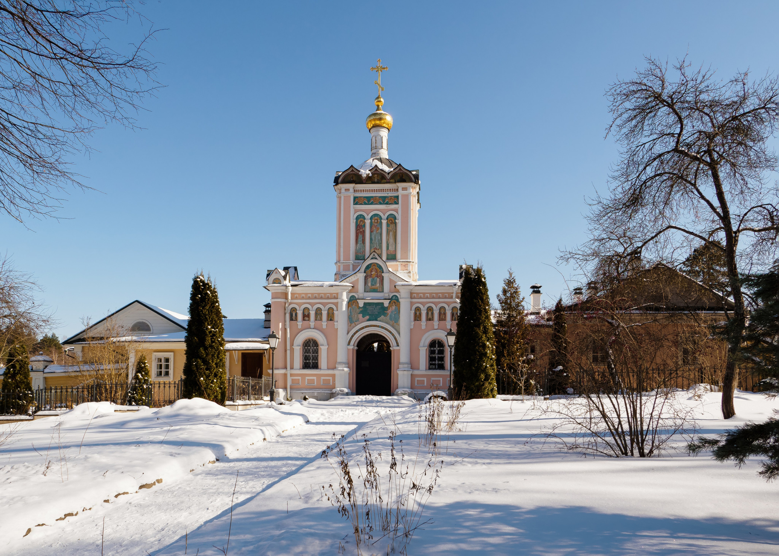 Оптина пустынь. Зима 2023 года. Фотограф Никифоров-Гордеев Сергей. Москва и МО