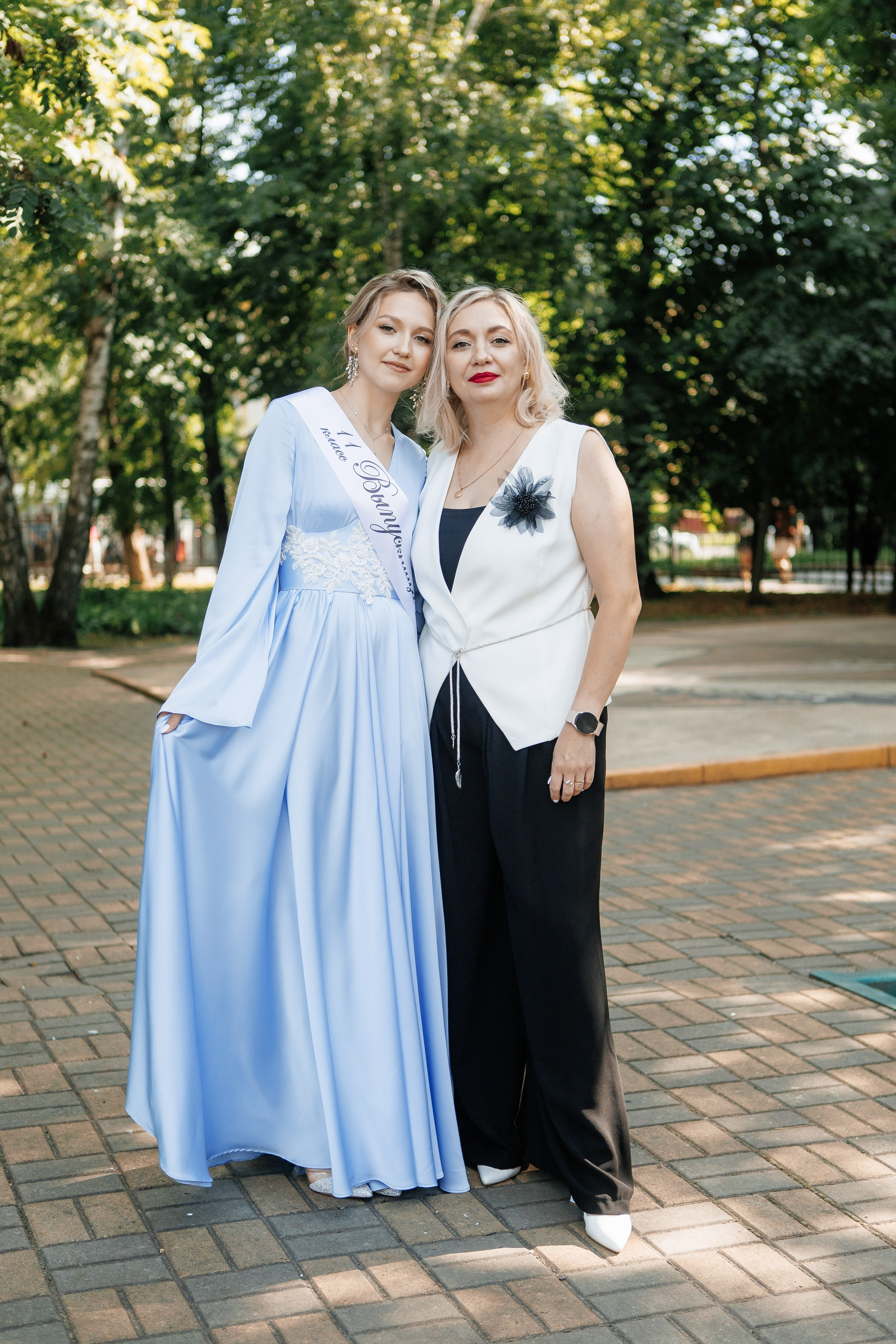 Выпускной Гимназия 12 2024 г. Свадебный и портретный Фотограф в Липецке Дмитрий Котюков